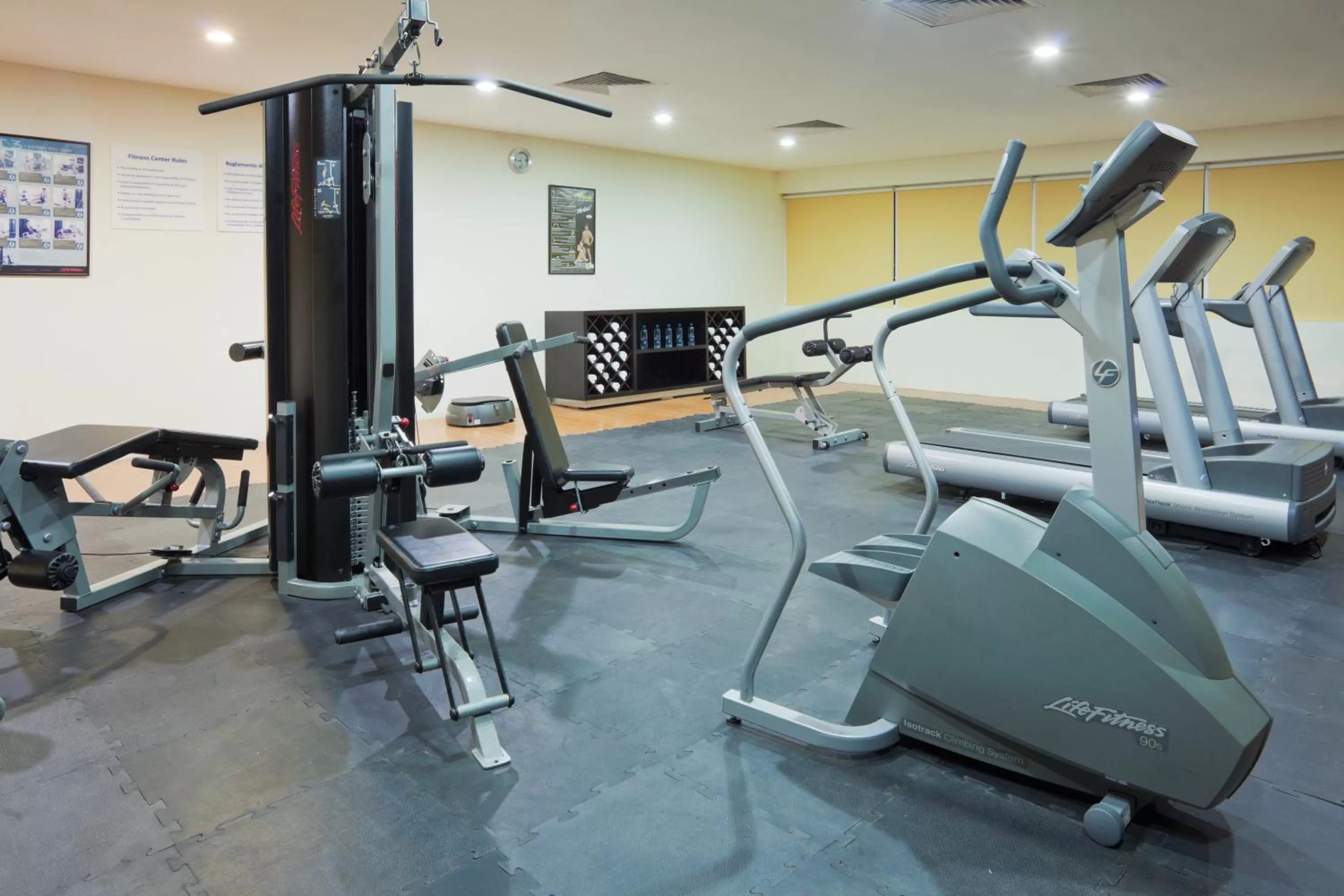 Fitness centre/facilities in Holiday Inn Express Ciudad Del Carmen by IHG