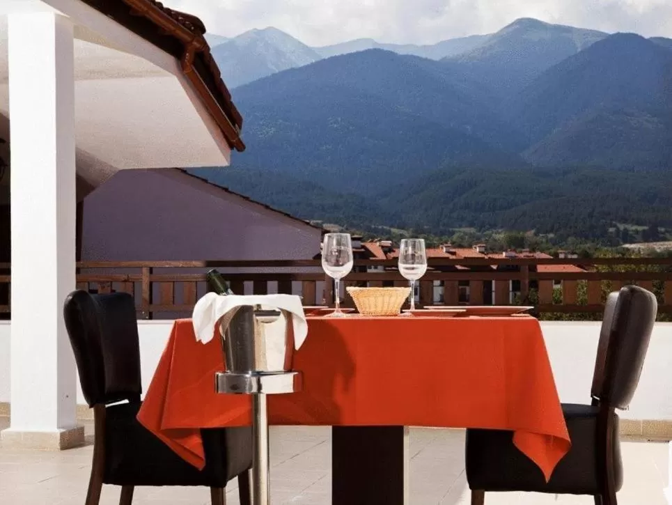 Parklands Hotel & Pool