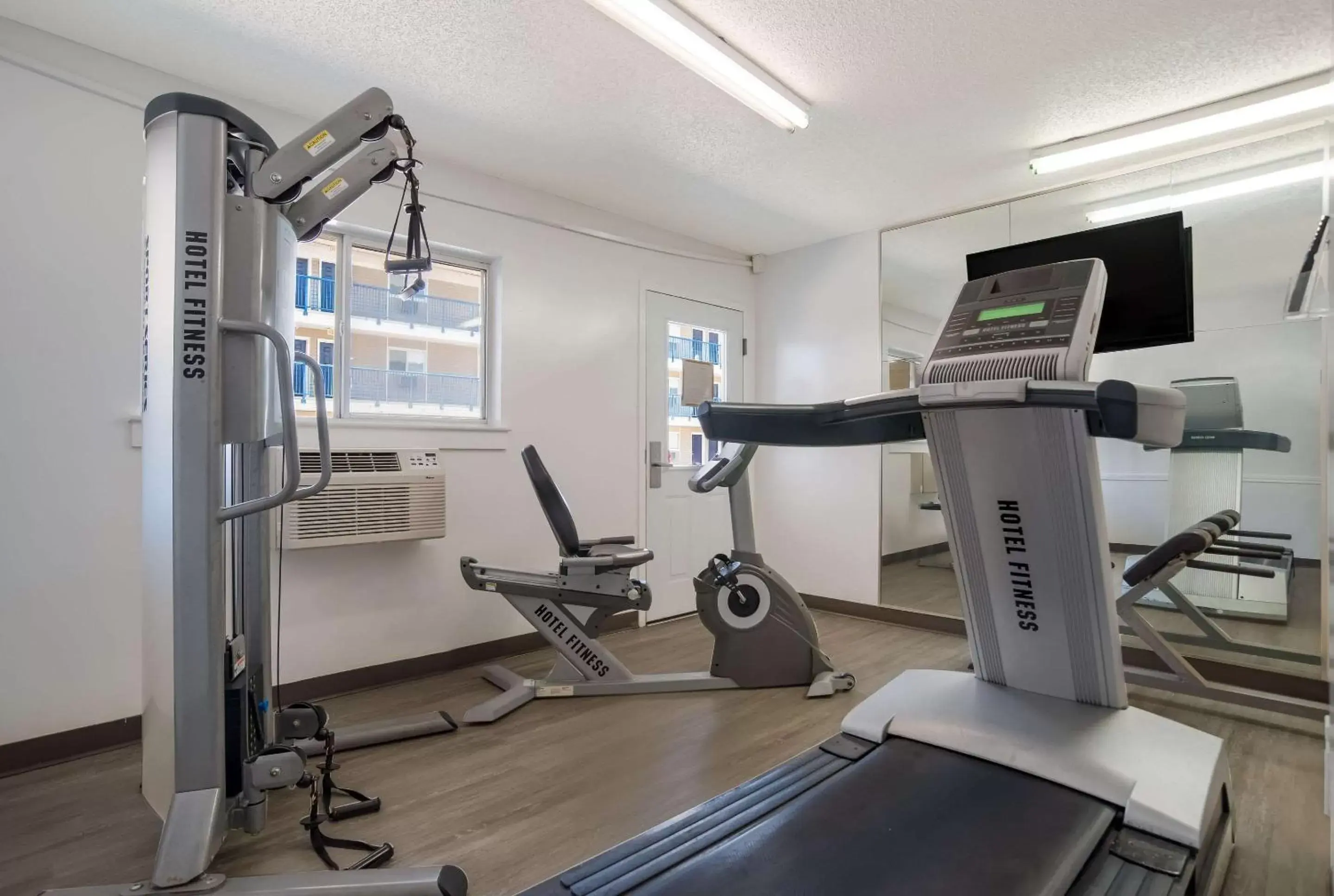 Fitness centre/facilities, Fitness Center/Facilities in Suburban Studios Biloxi North Area