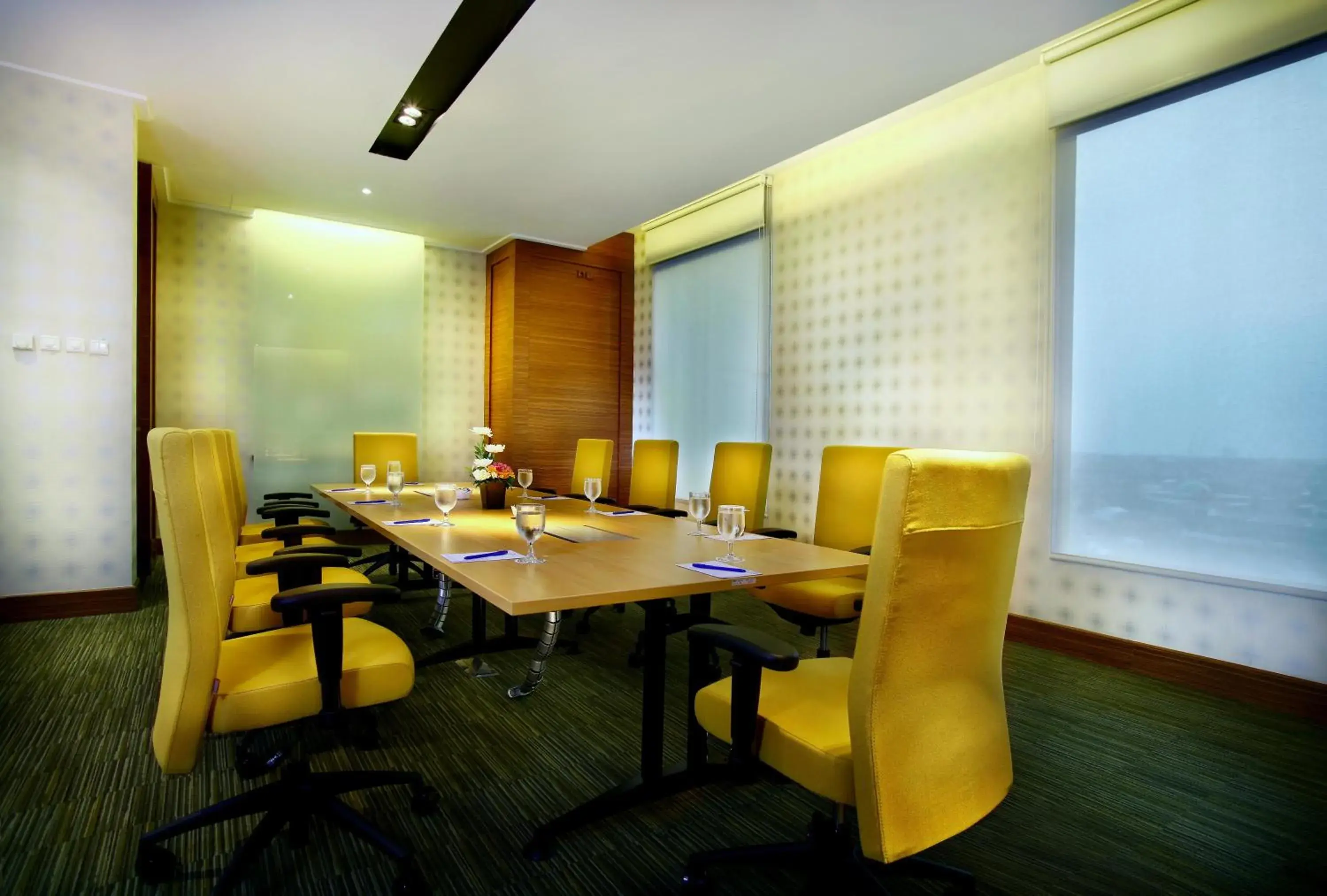 Business facilities in Menara Peninsula Hotel