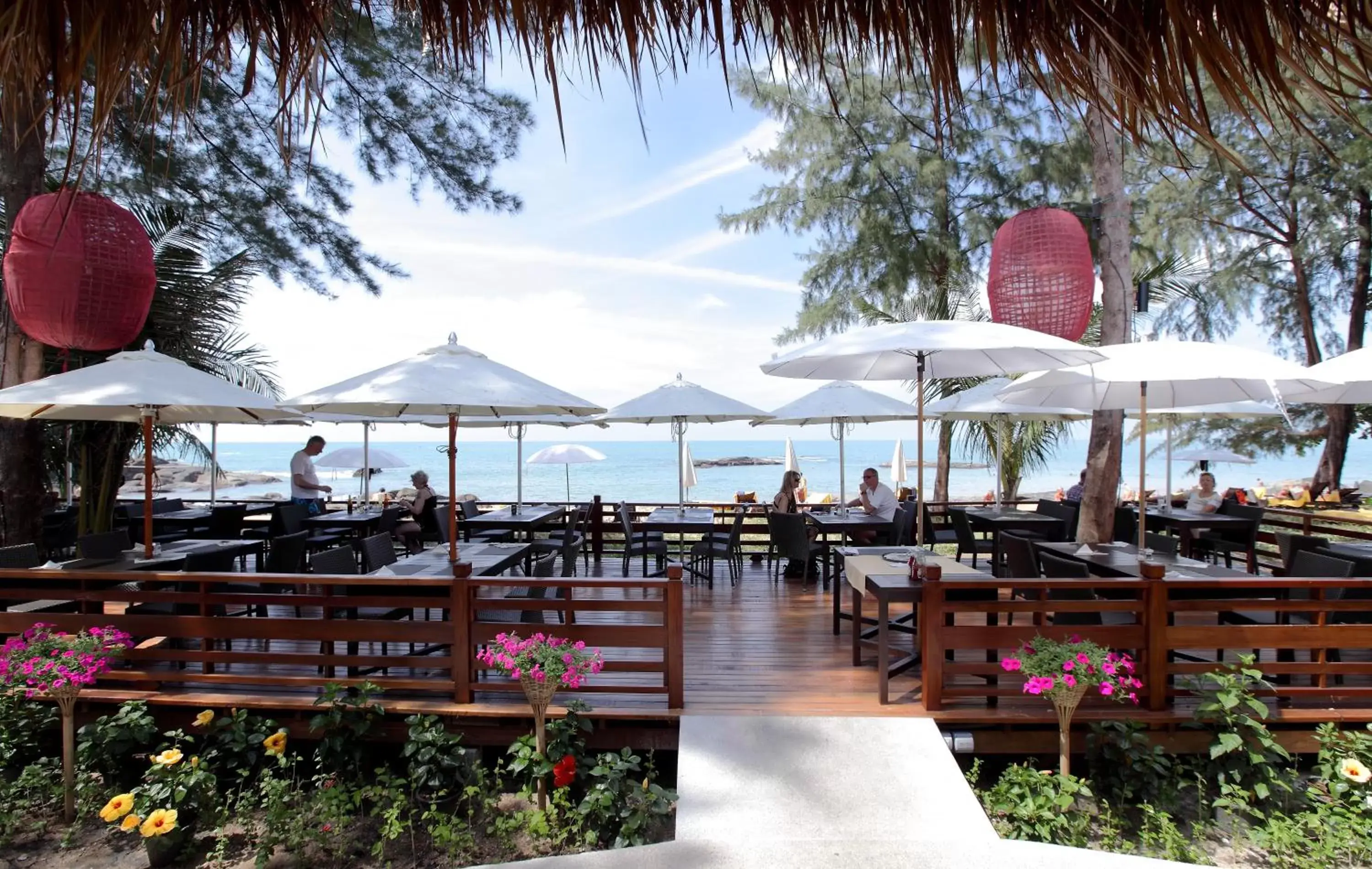 Lounge or bar, Restaurant/Places to Eat in TUI BLUE Khao Lak Resort - SHA Plus Lounge or bar, Restaurant/Places to Eat in TUI BLUE Khao Lak Resort - SHA Plus