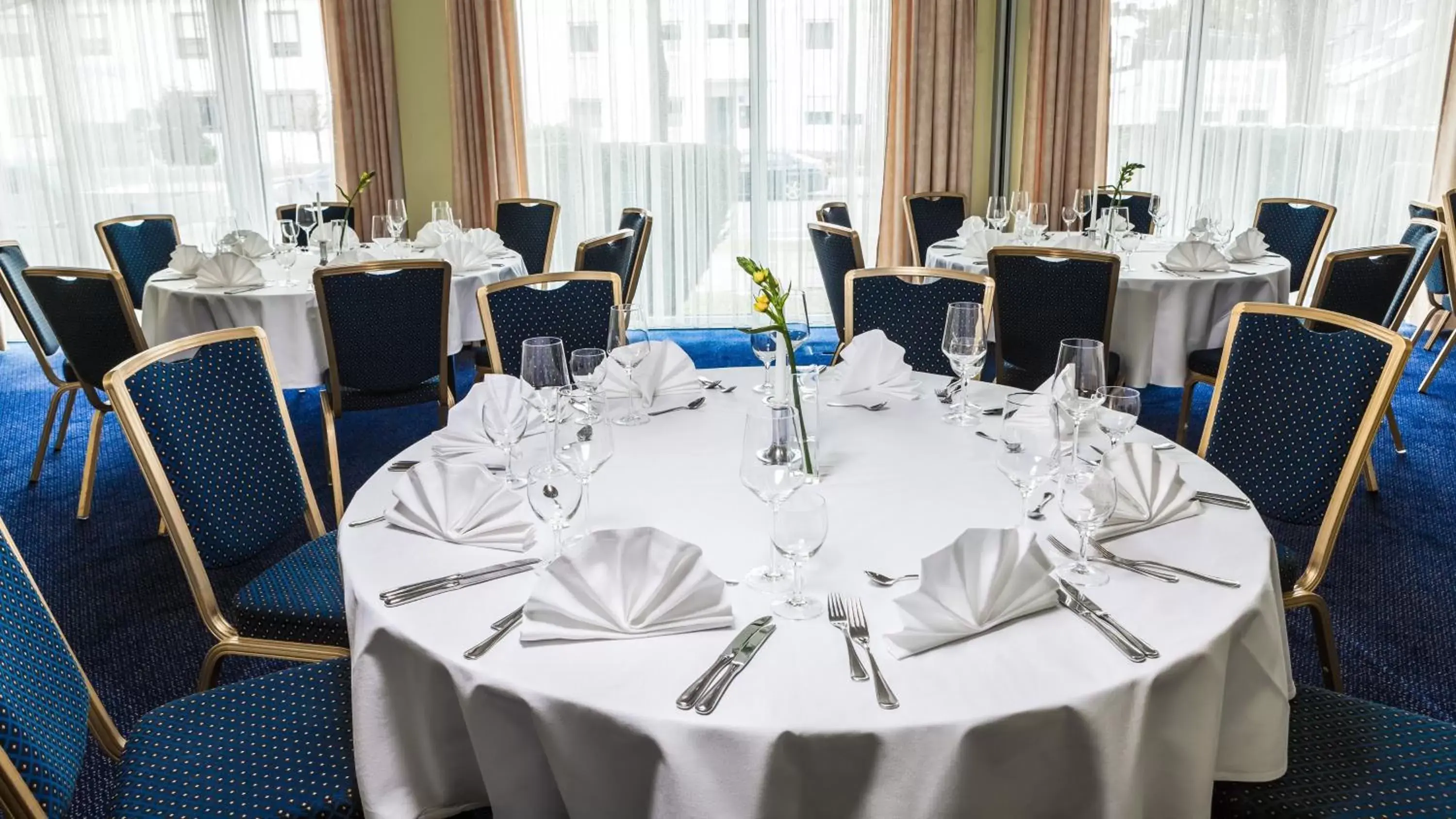 Banquet/Function facilities, Restaurant/Places to Eat in Holiday Inn München Süd, an IHG Hotel