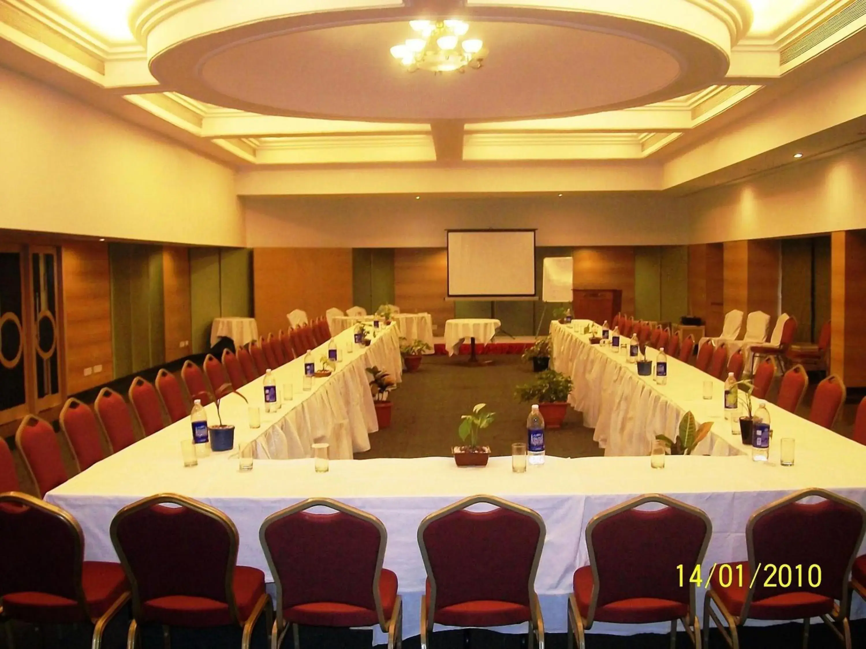 Communal lounge/ TV room, Business Area/Conference Room in Hotel Vits Aurangabad