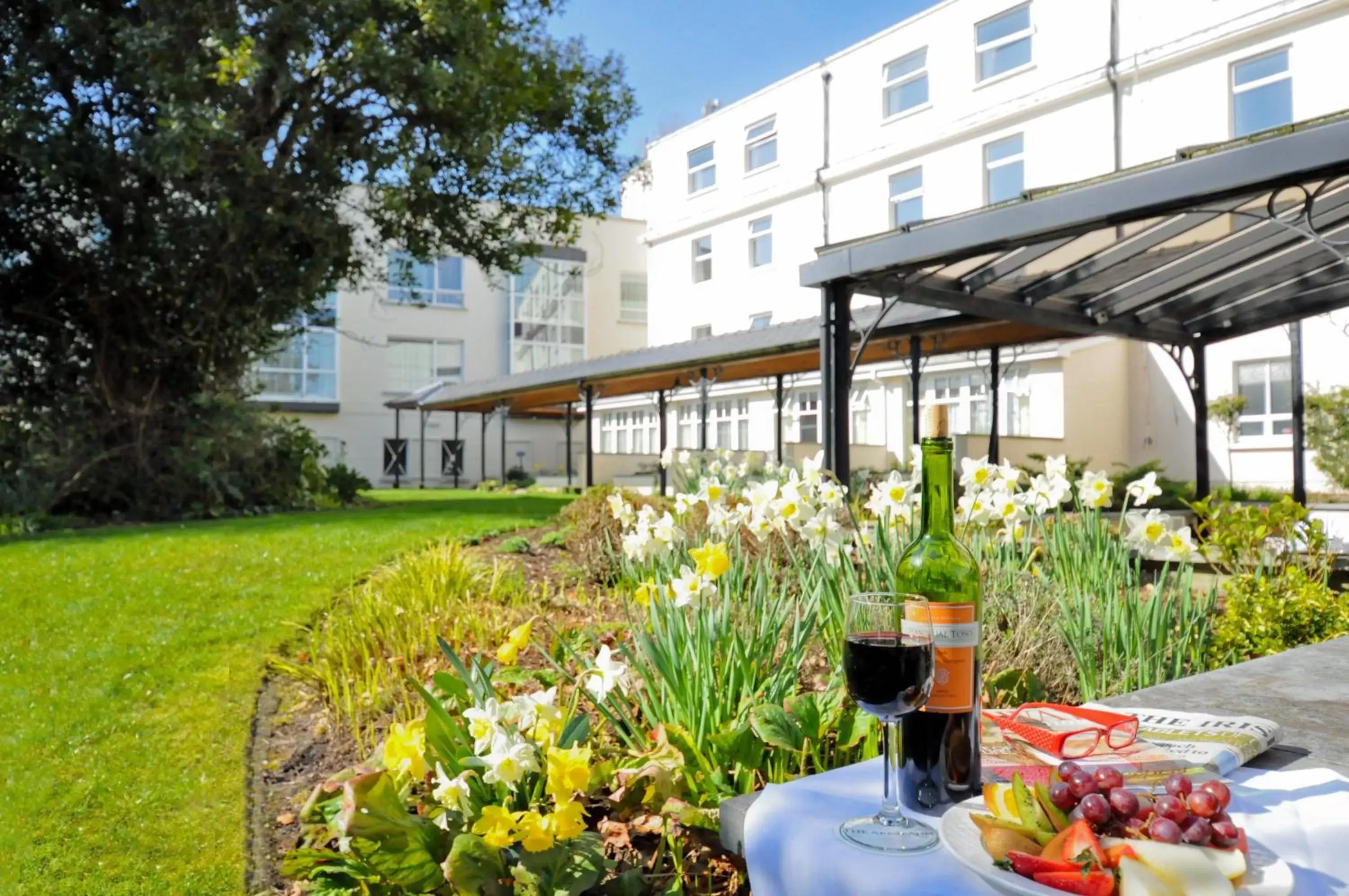 Garden in The Ardilaun Hotel