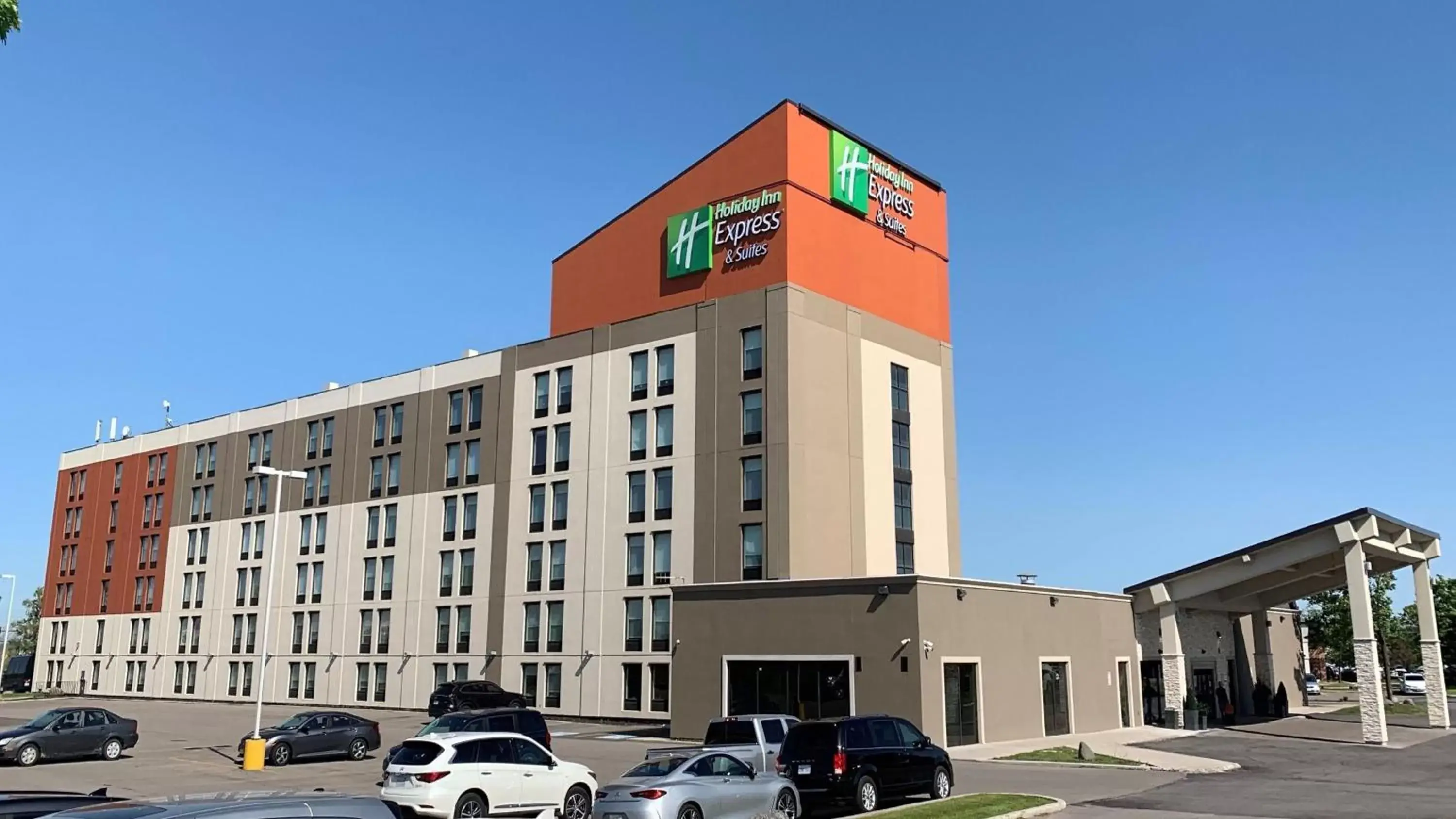 Property Building in Holiday Inn Express & Suites Toronto Airport West, an IHG Hotel