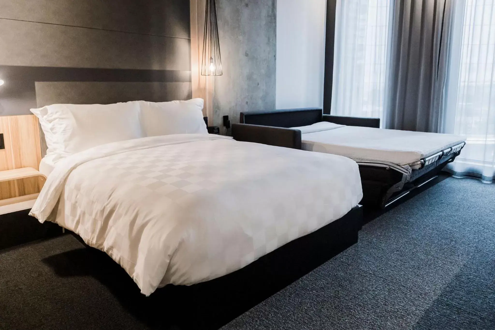 Bedroom, Bed in Alt Hotel Saskatoon
