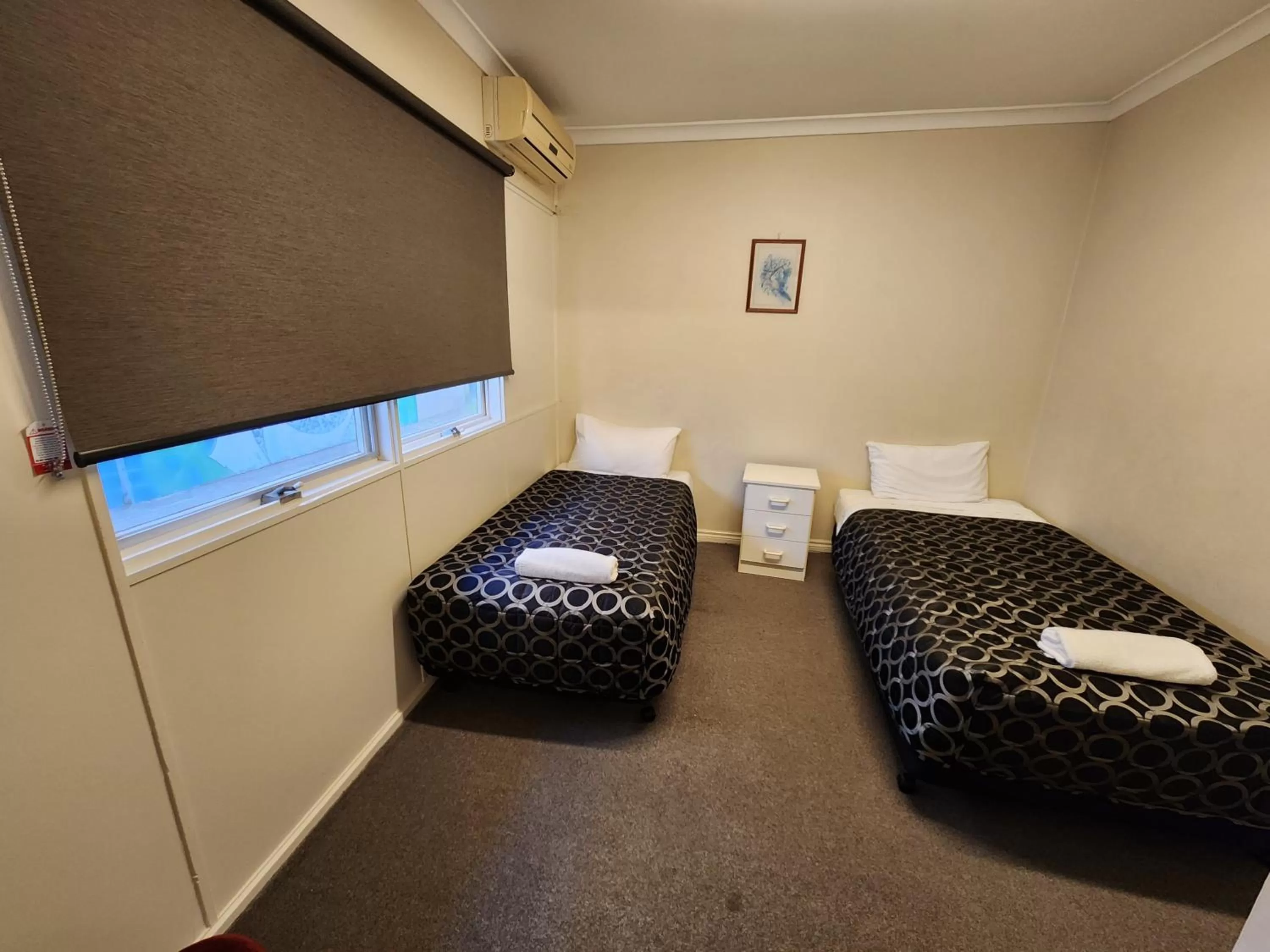 Bed in Hume Inn Motel Albury CBD