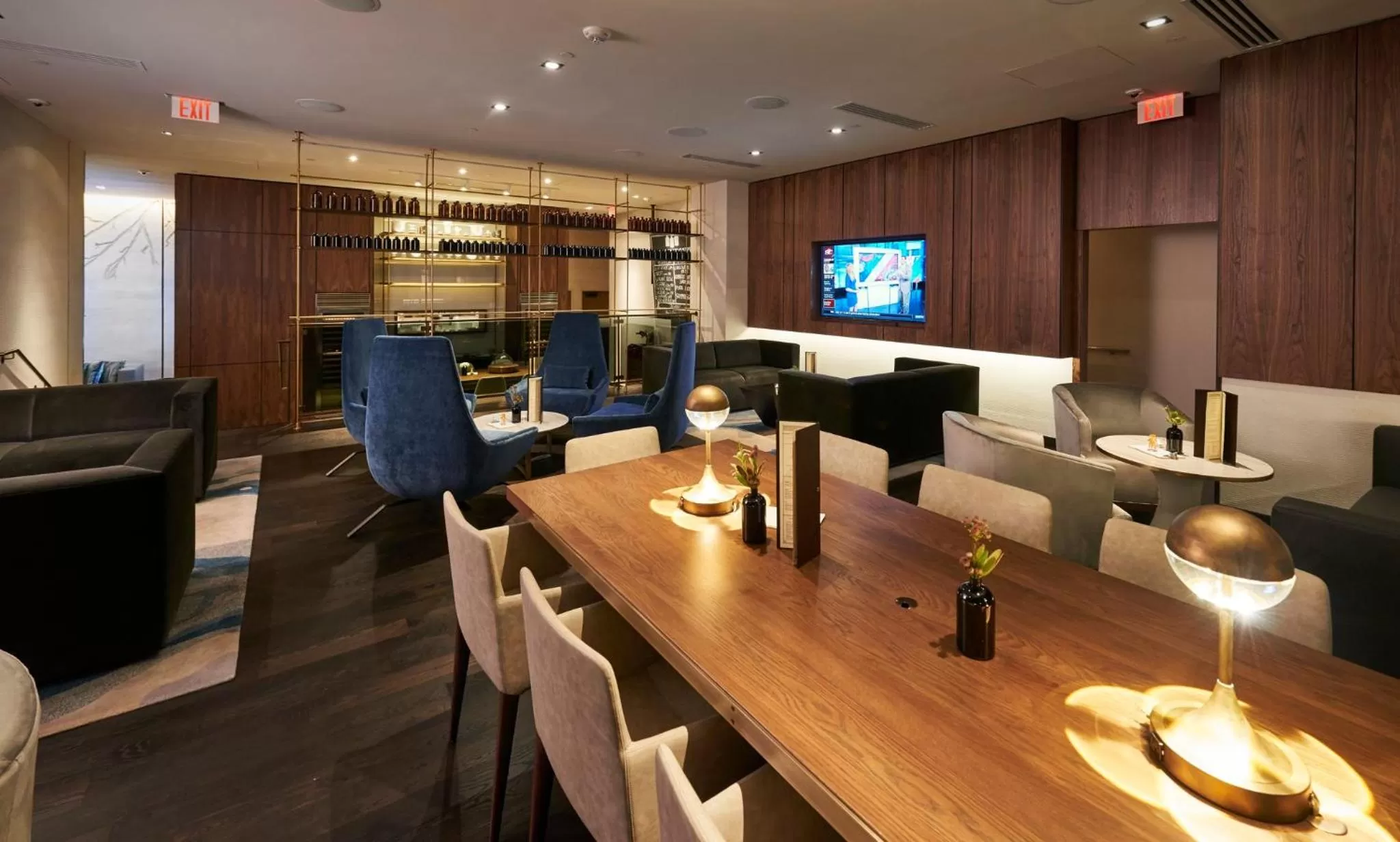 Lounge or bar in The Lofton Hotel Minneapolis, Tapestry Collection by Hilton