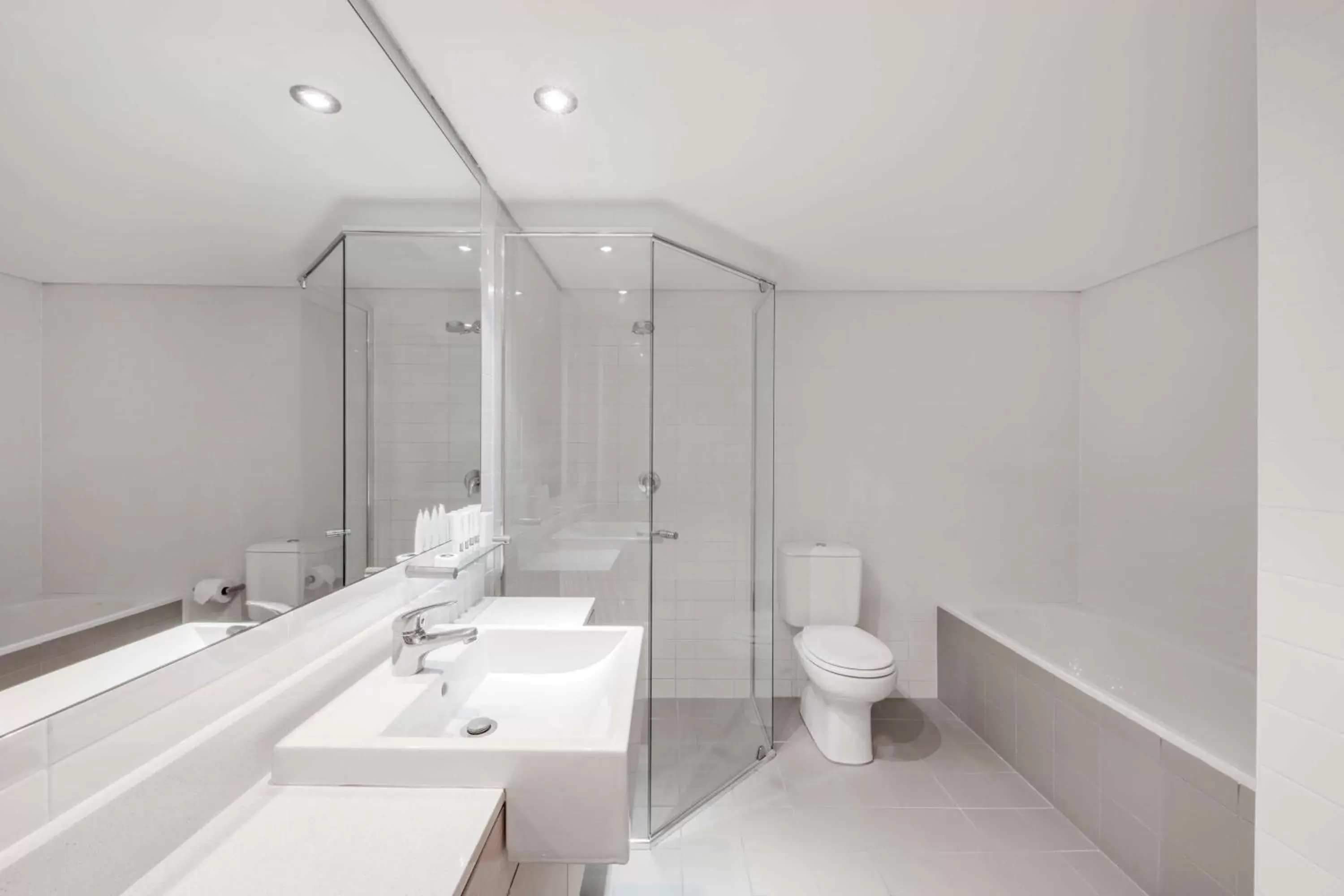 Bathroom in Adina Apartment Hotel Wollongong