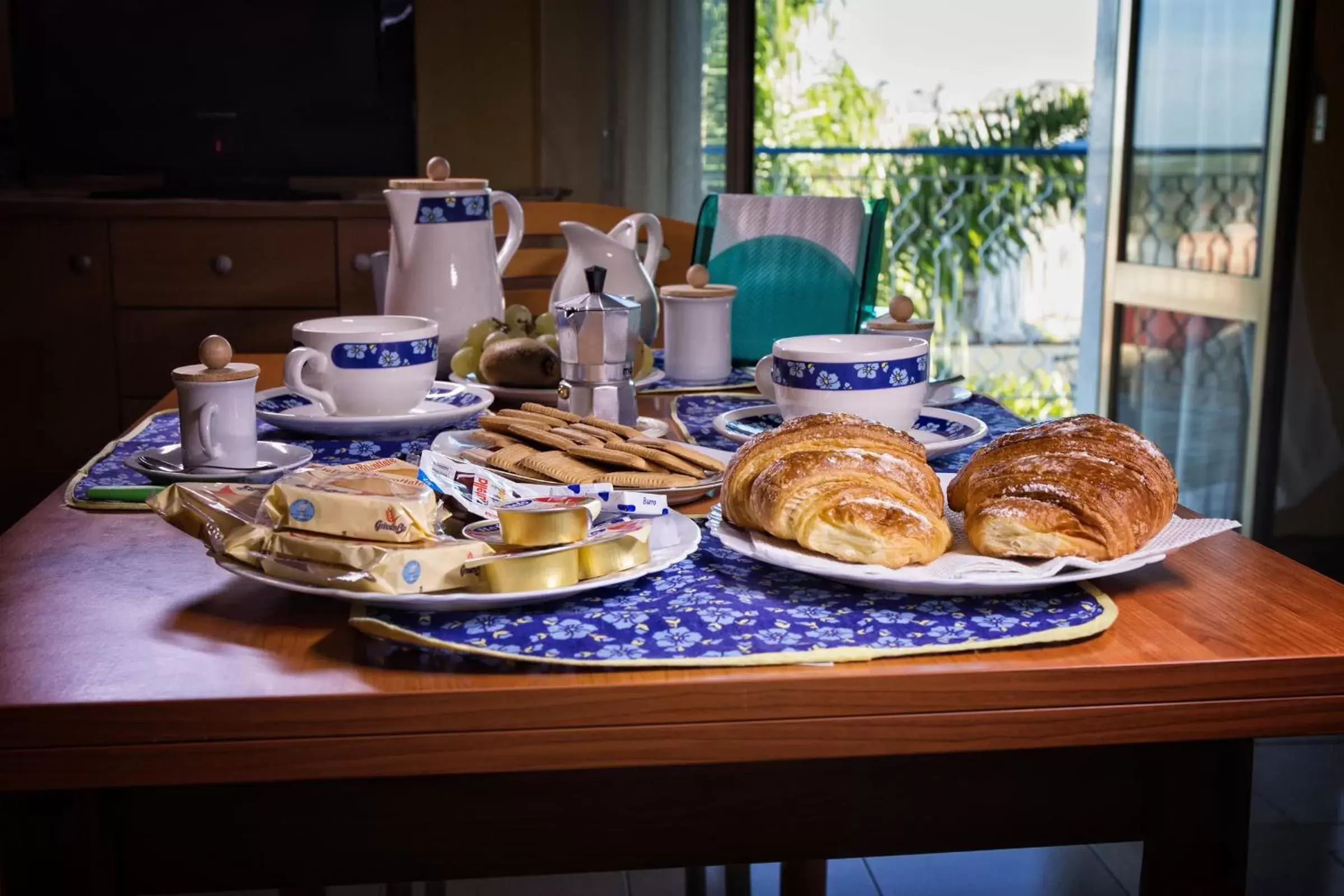 Breakfast in Joanne B&B