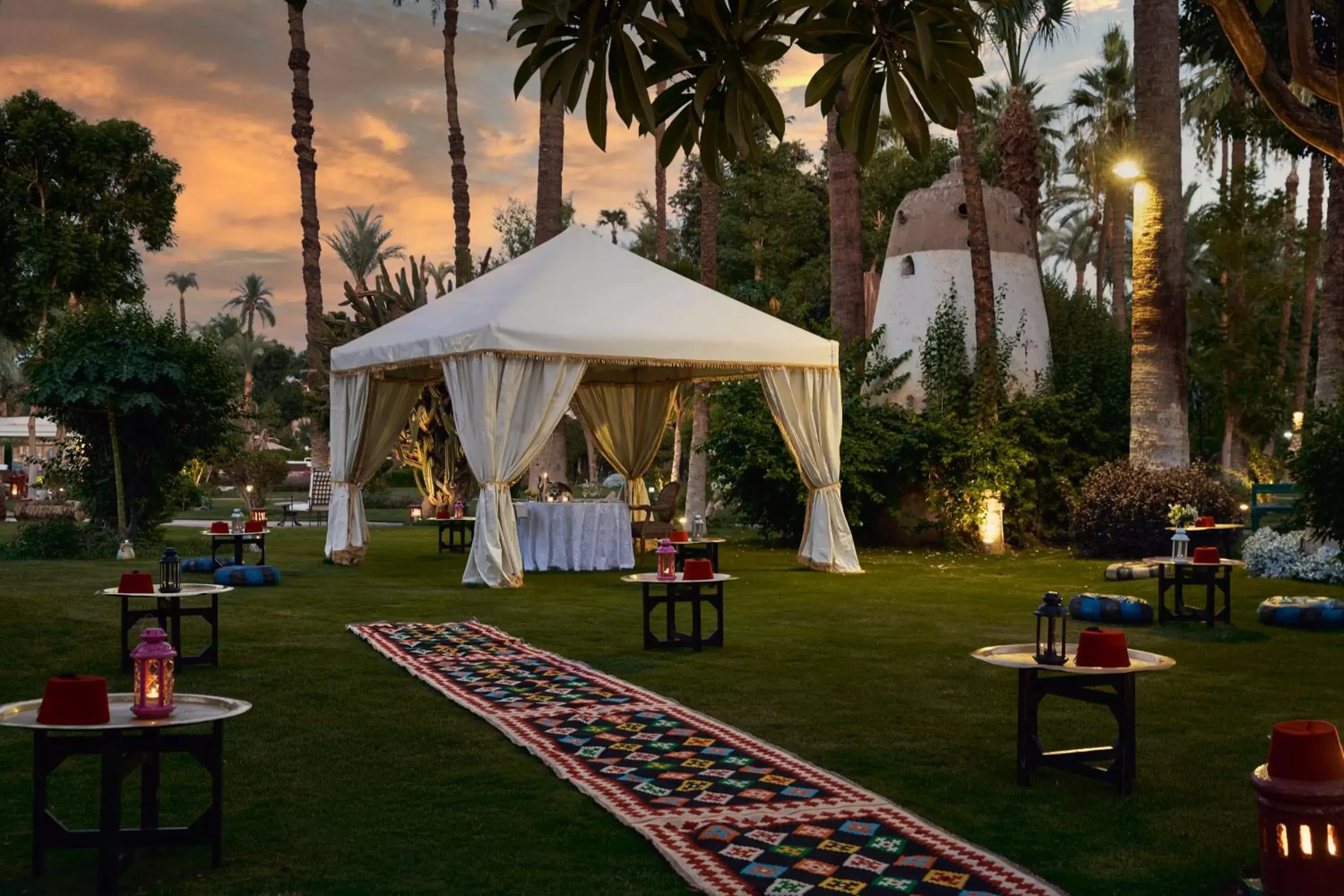 Restaurant/places to eat, Garden in Sofitel Winter Palace Luxor