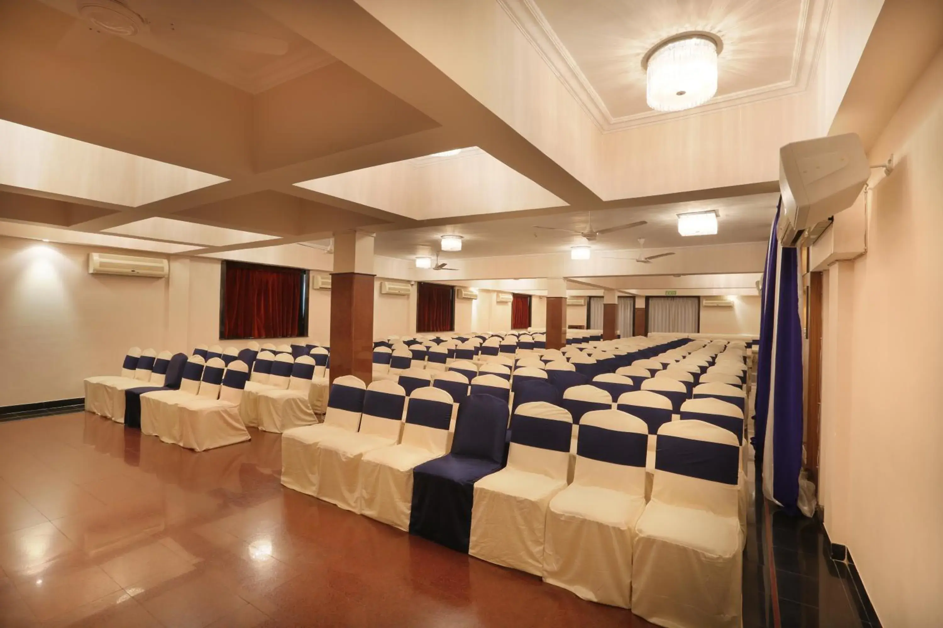 Banquet/Function facilities in Abbott Hotel