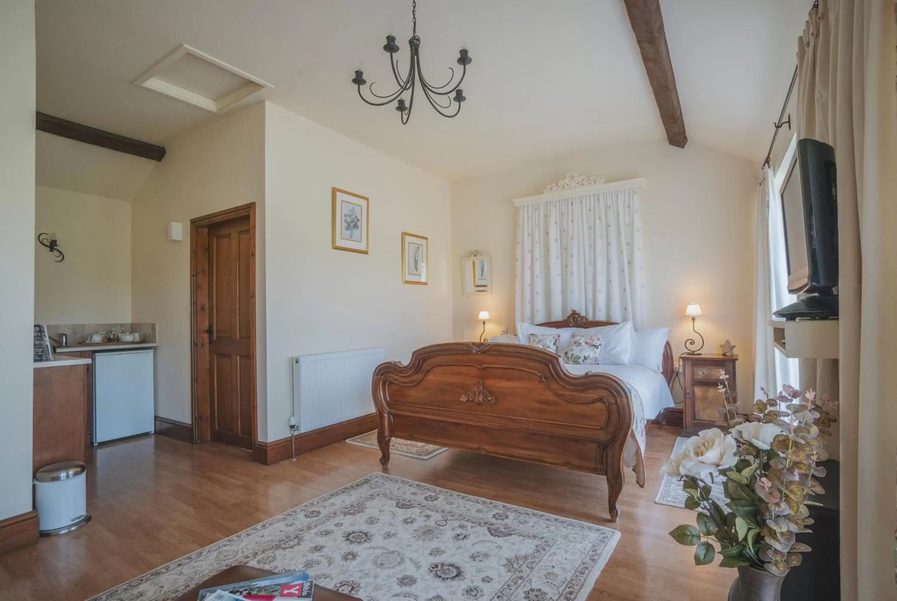 Bedroom, Seating Area in Brickfields Farm