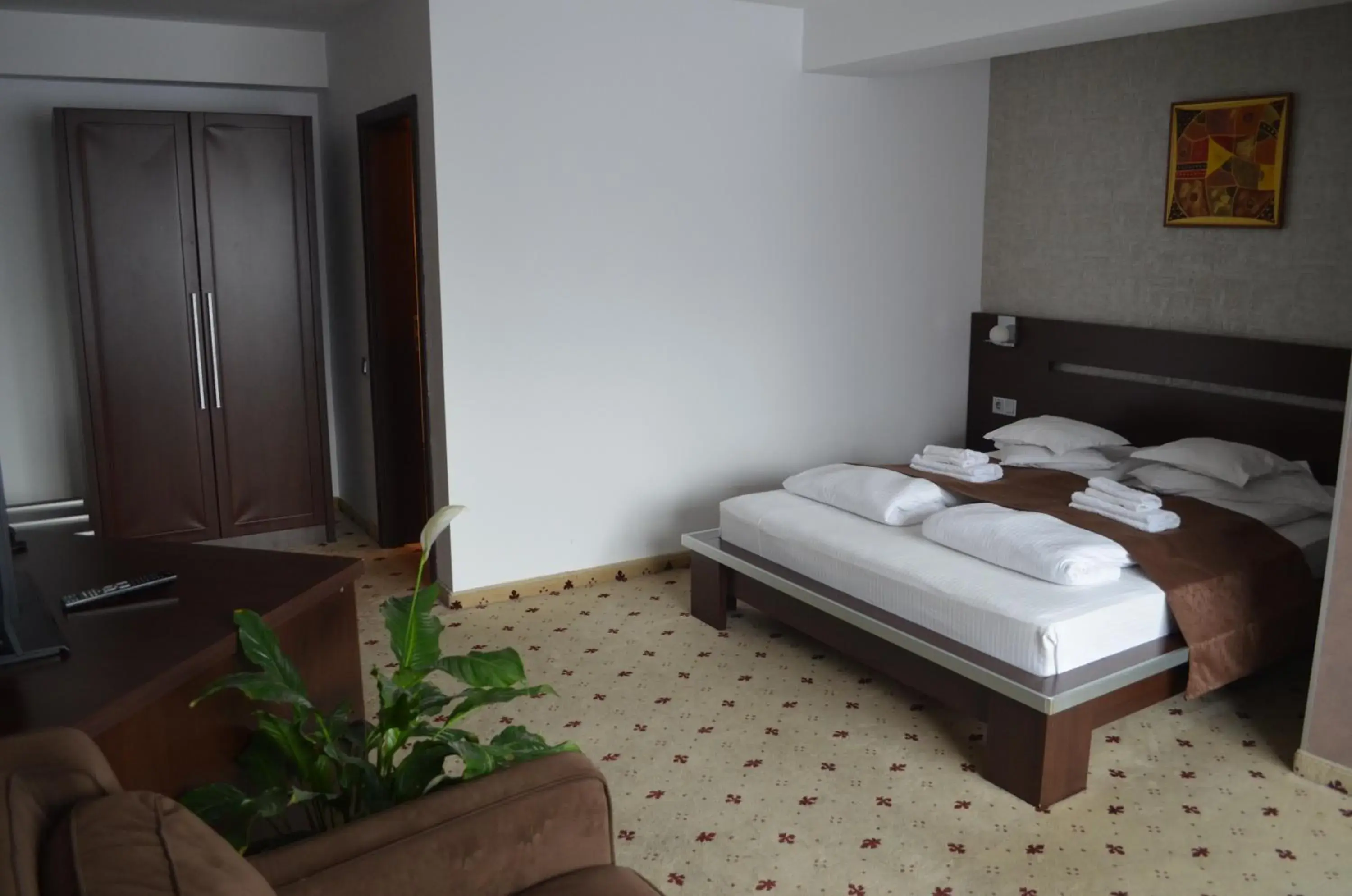 Photo of the whole room, Bed in Hotel Premier Photo of the whole room, Bed in Hotel Premier