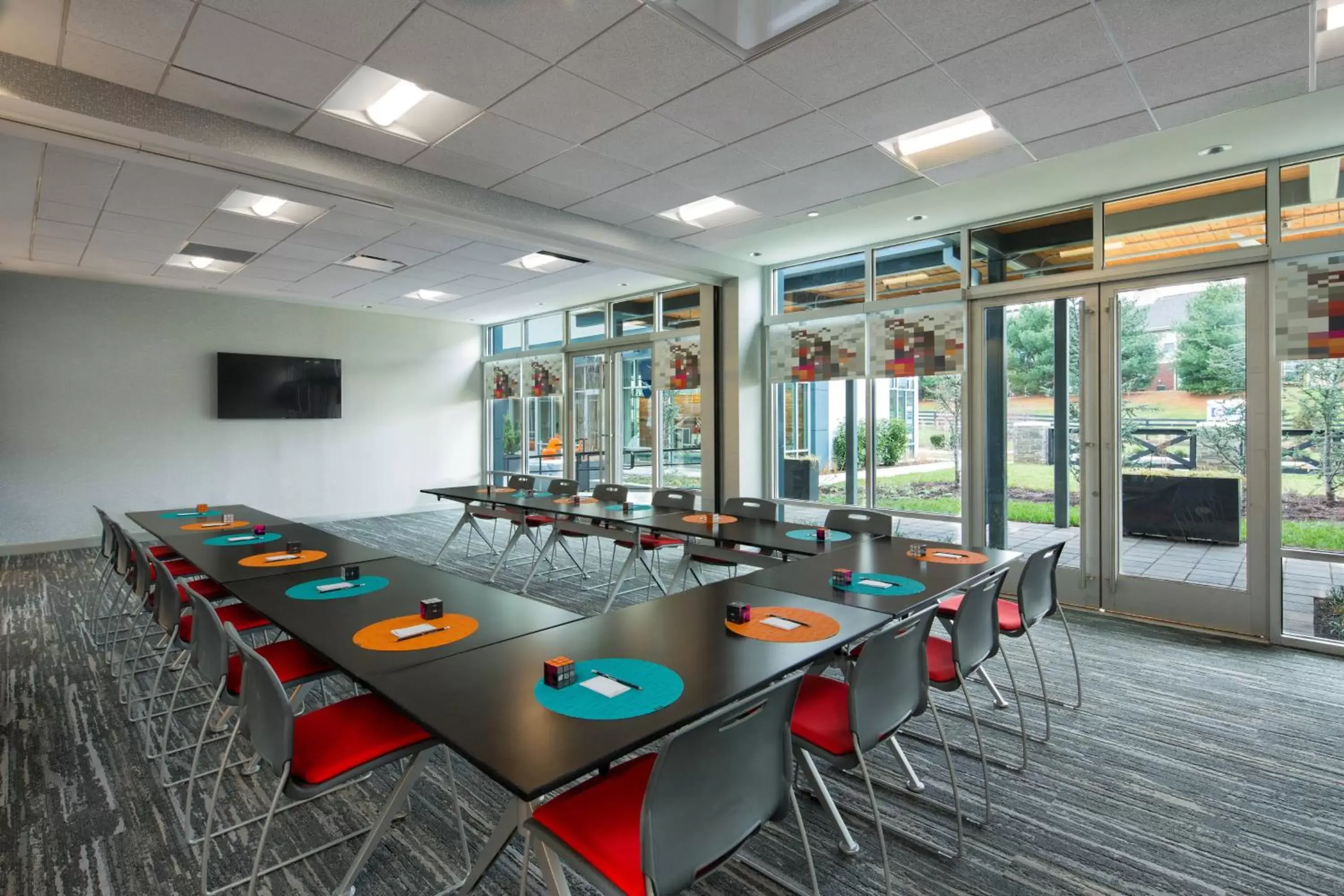 Meeting/conference room in Aloft Louisville East