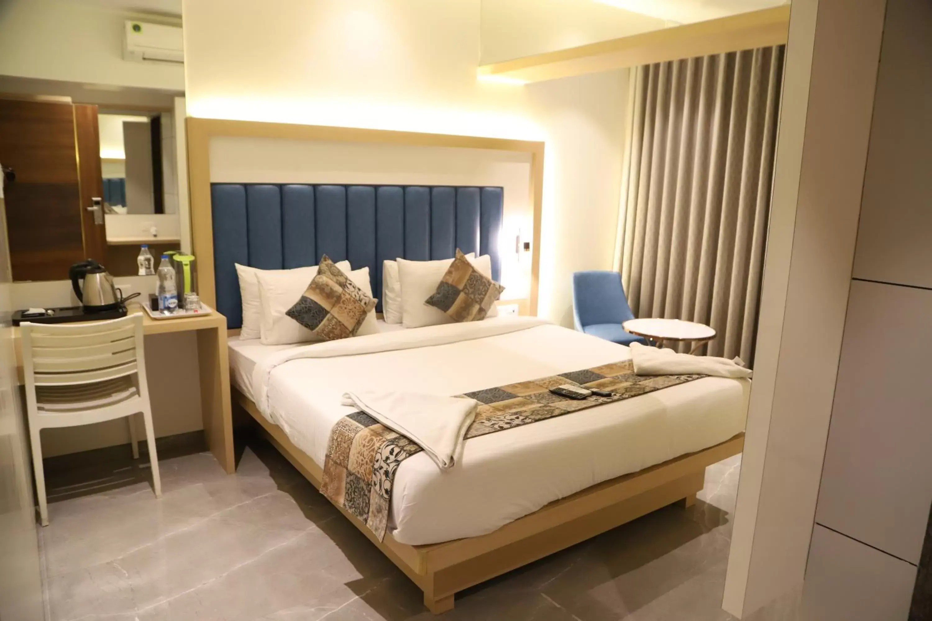 Bed in Maple Inn Bed in Maple Inn