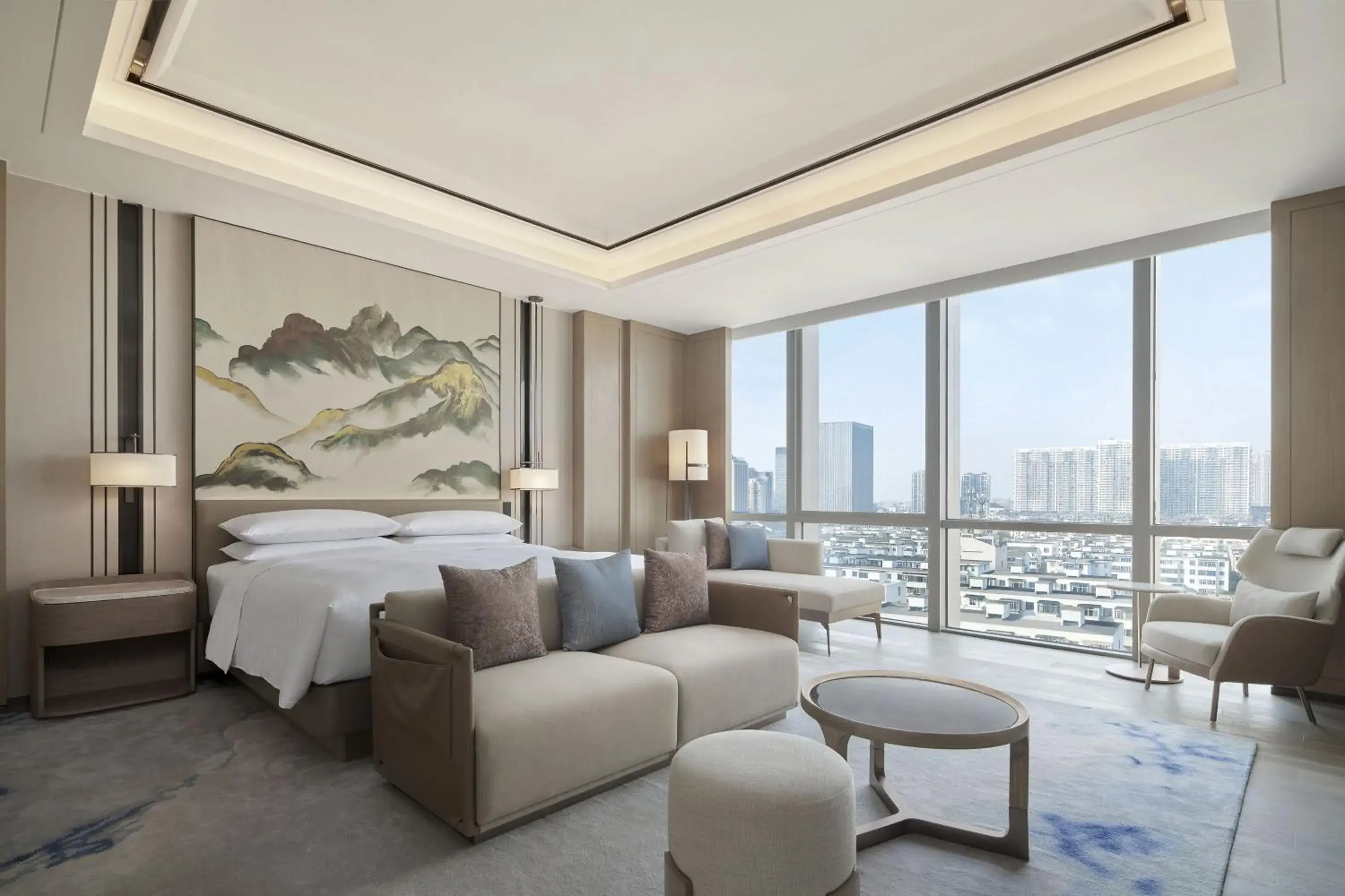 Bedroom in Four Points by Sheraton Suzhou, Wuzhong