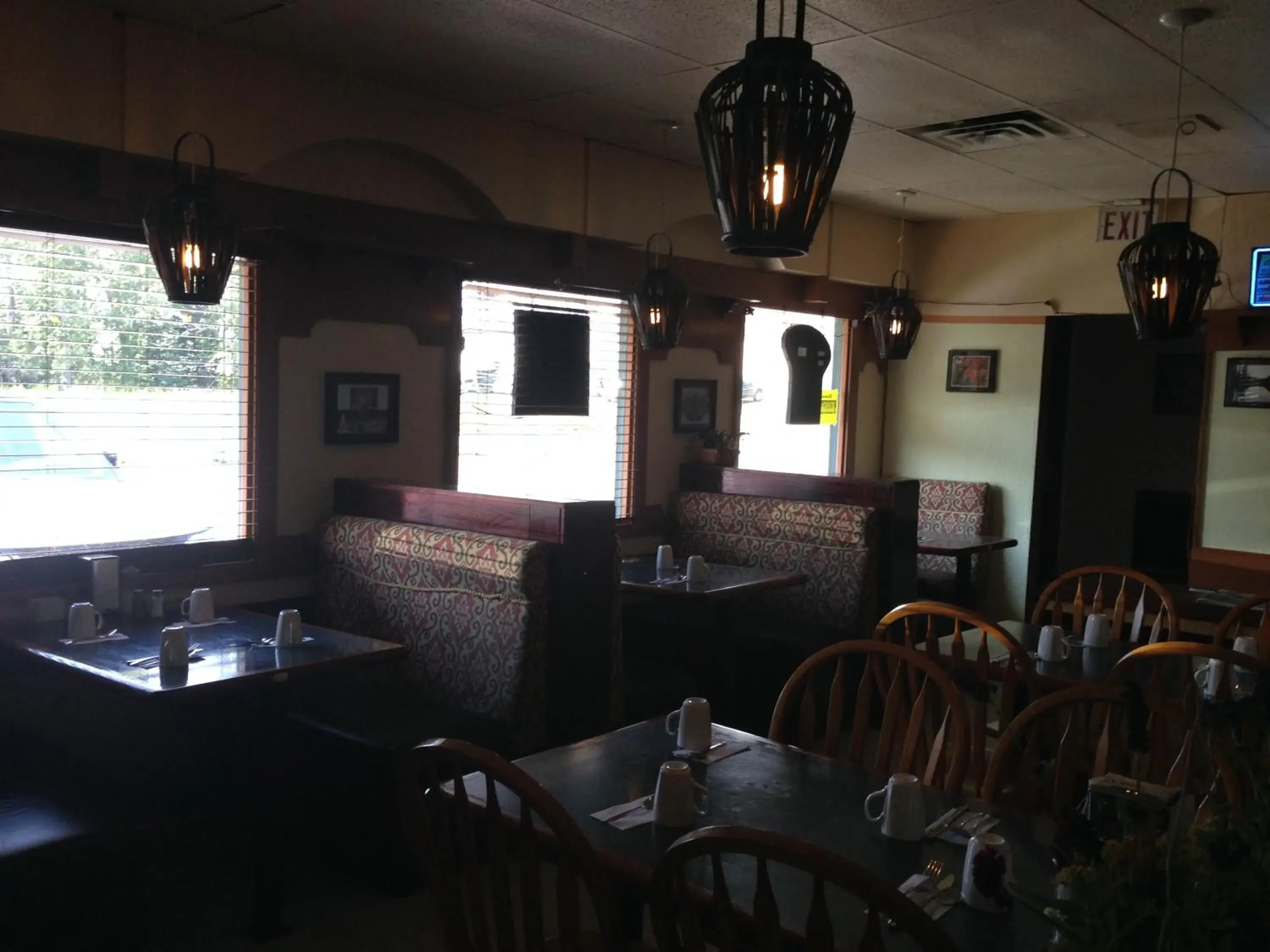 Restaurant/Places to Eat in Sundre Motor Inn