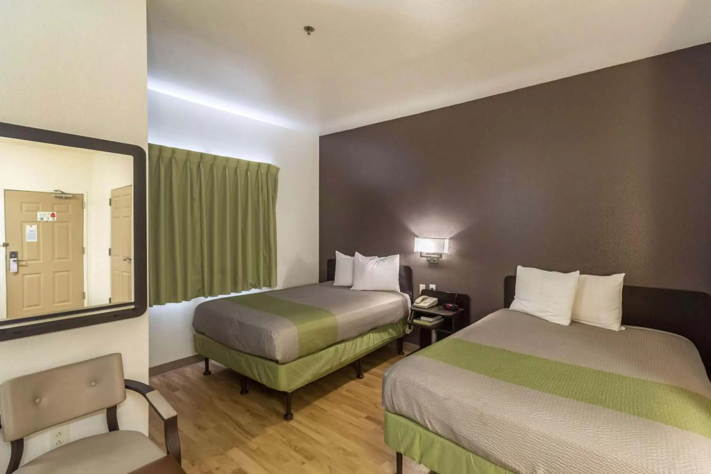 Photo of the whole room, Bed in Studio 6-Mcallen, TX Photo of the whole room, Bed in Studio 6-Mcallen, TX