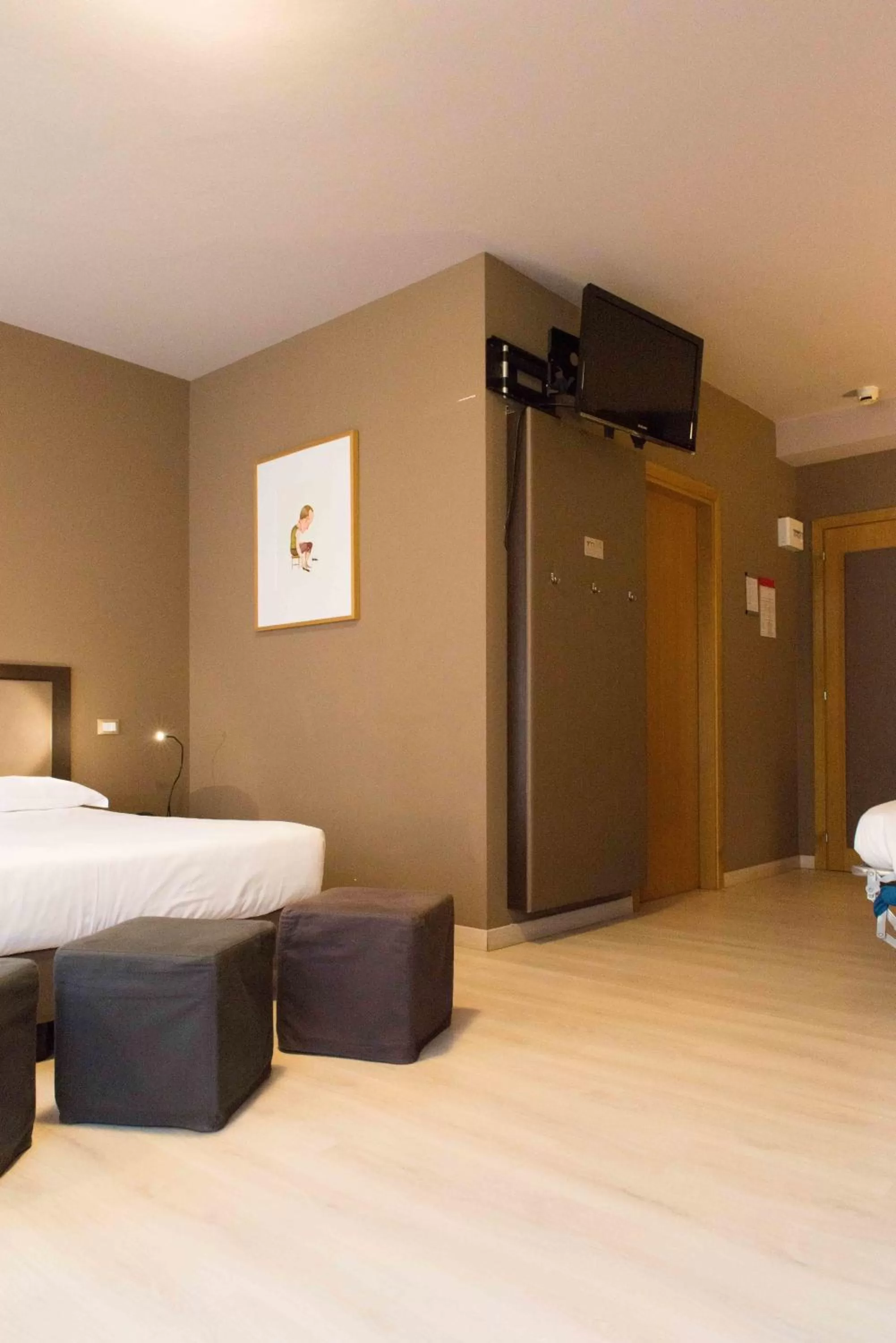 Photo of the whole room, Bed in M14 Hotel & Spa