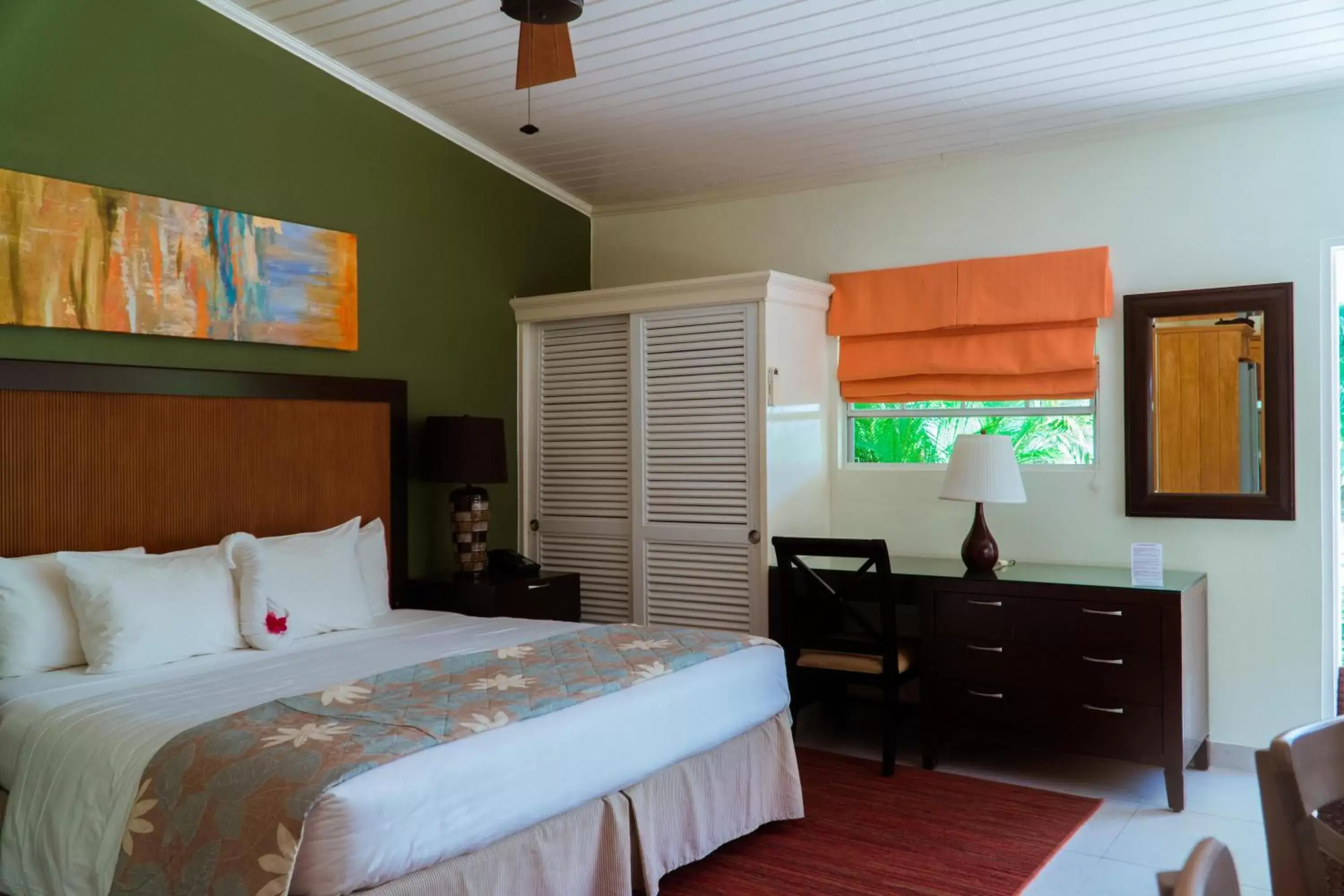Bedroom, Bed in Blue Horizons Garden Resort