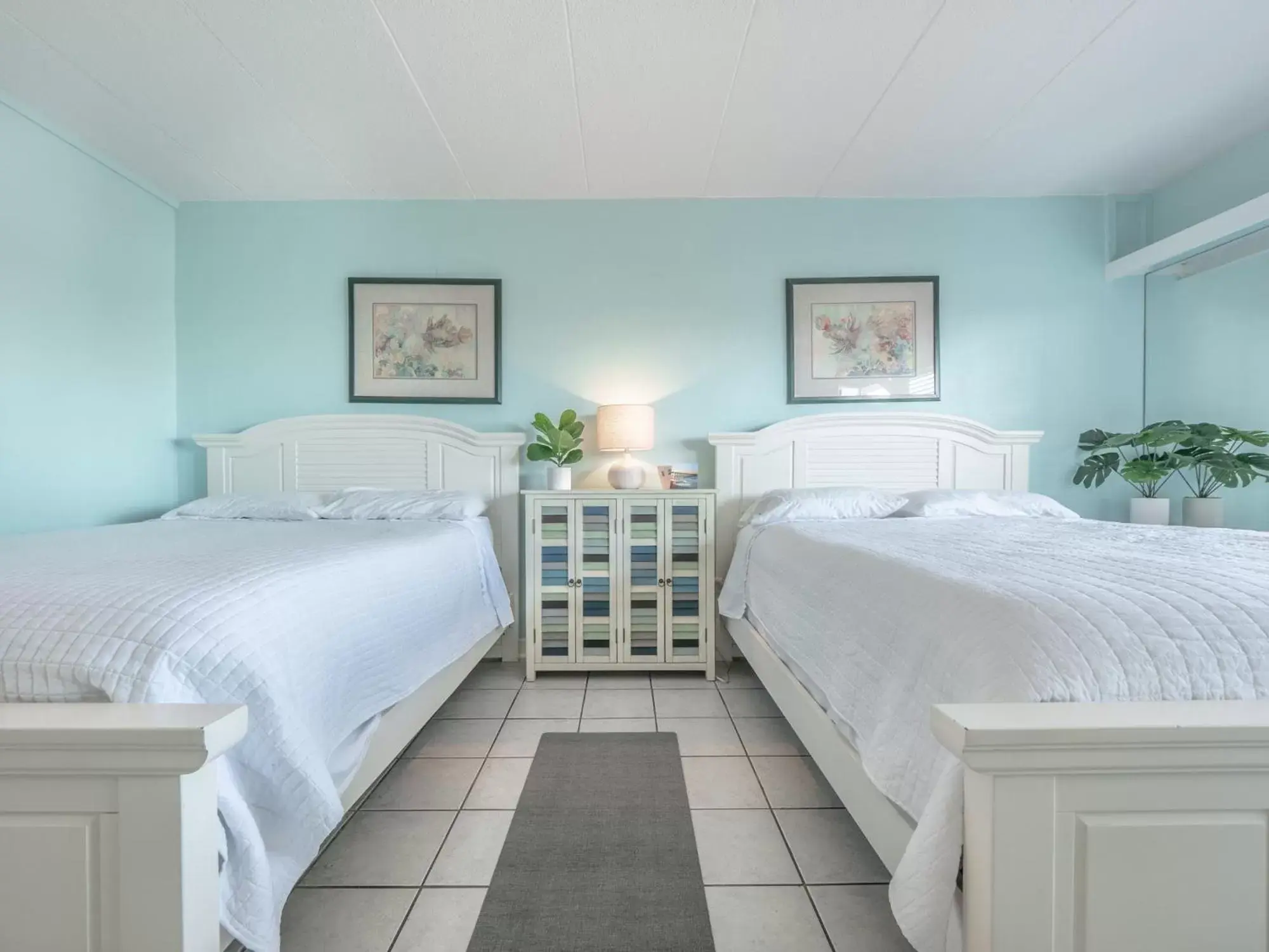 Property building, Bed in The Waterway Pet Friendly by Carolina Retreats