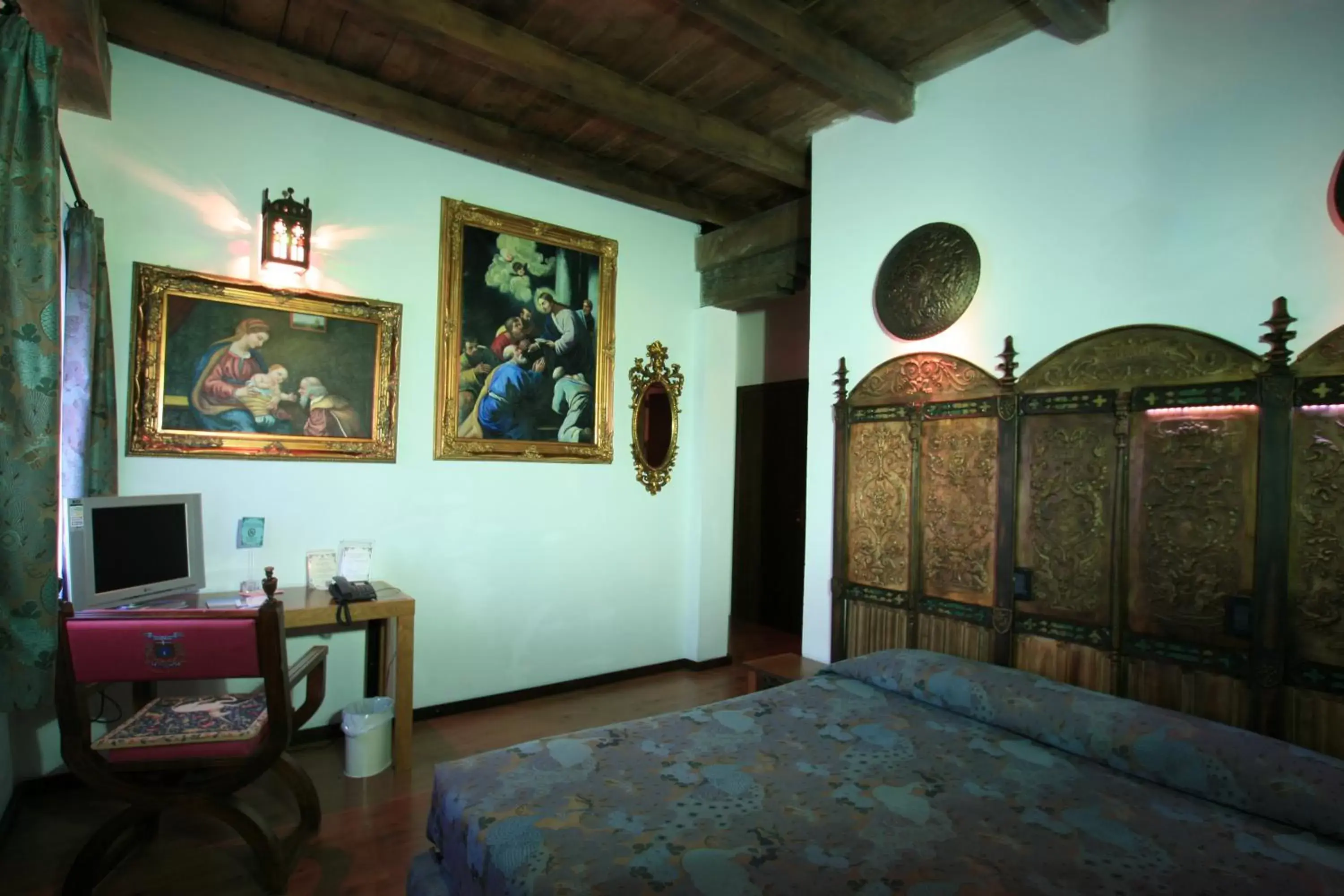 Photo of the whole room in Castello Di Pavone