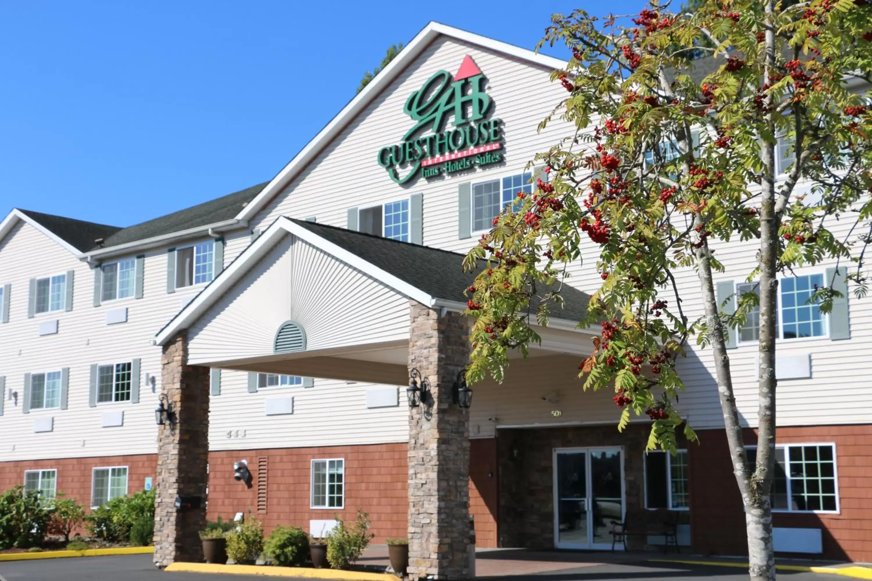 Facade/entrance, Property Building in GuestHouse Inn & Suites Kelso/Longview