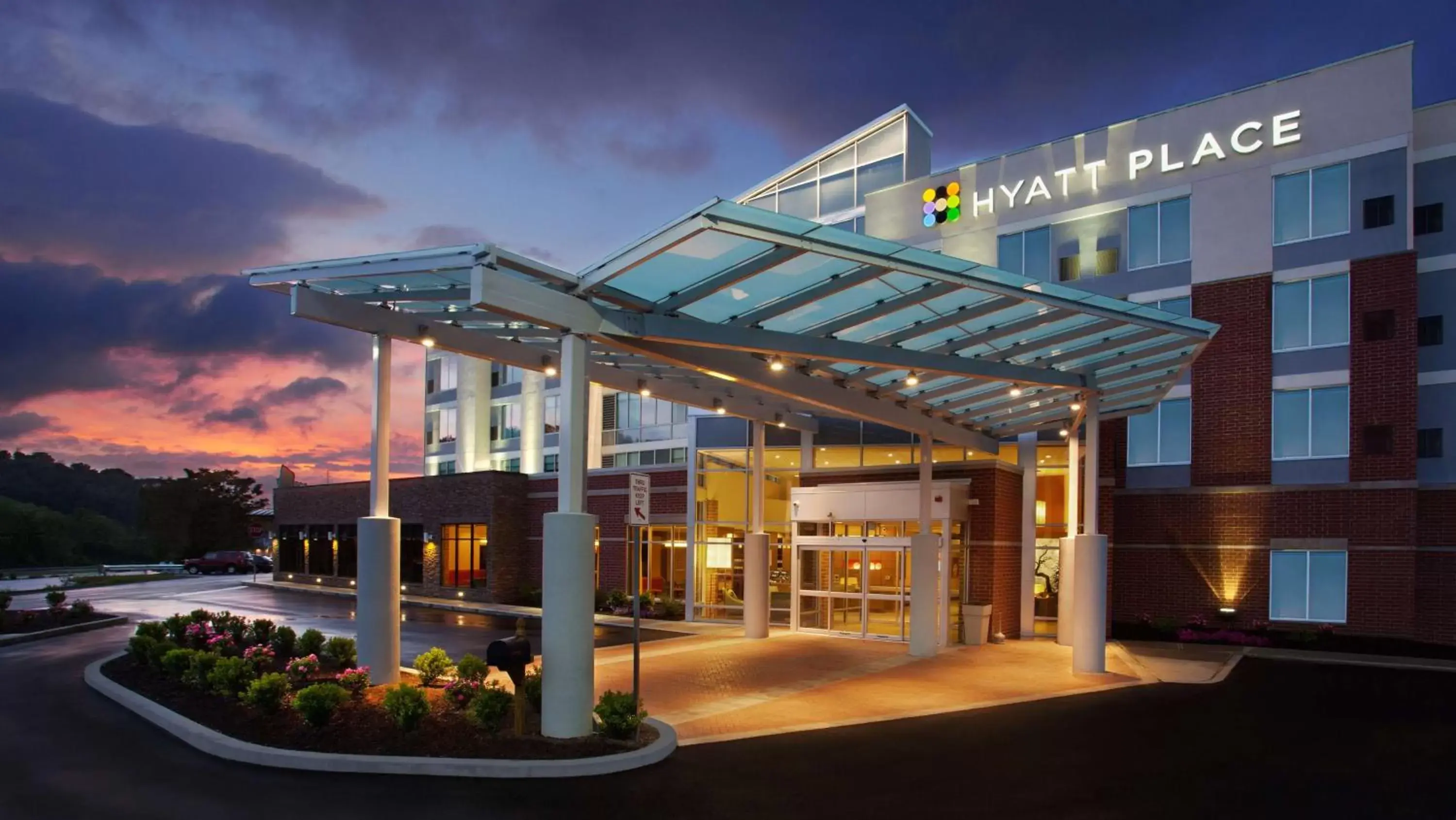 Property Building in Hyatt Place at The Hollywood Casino Pittsburgh South