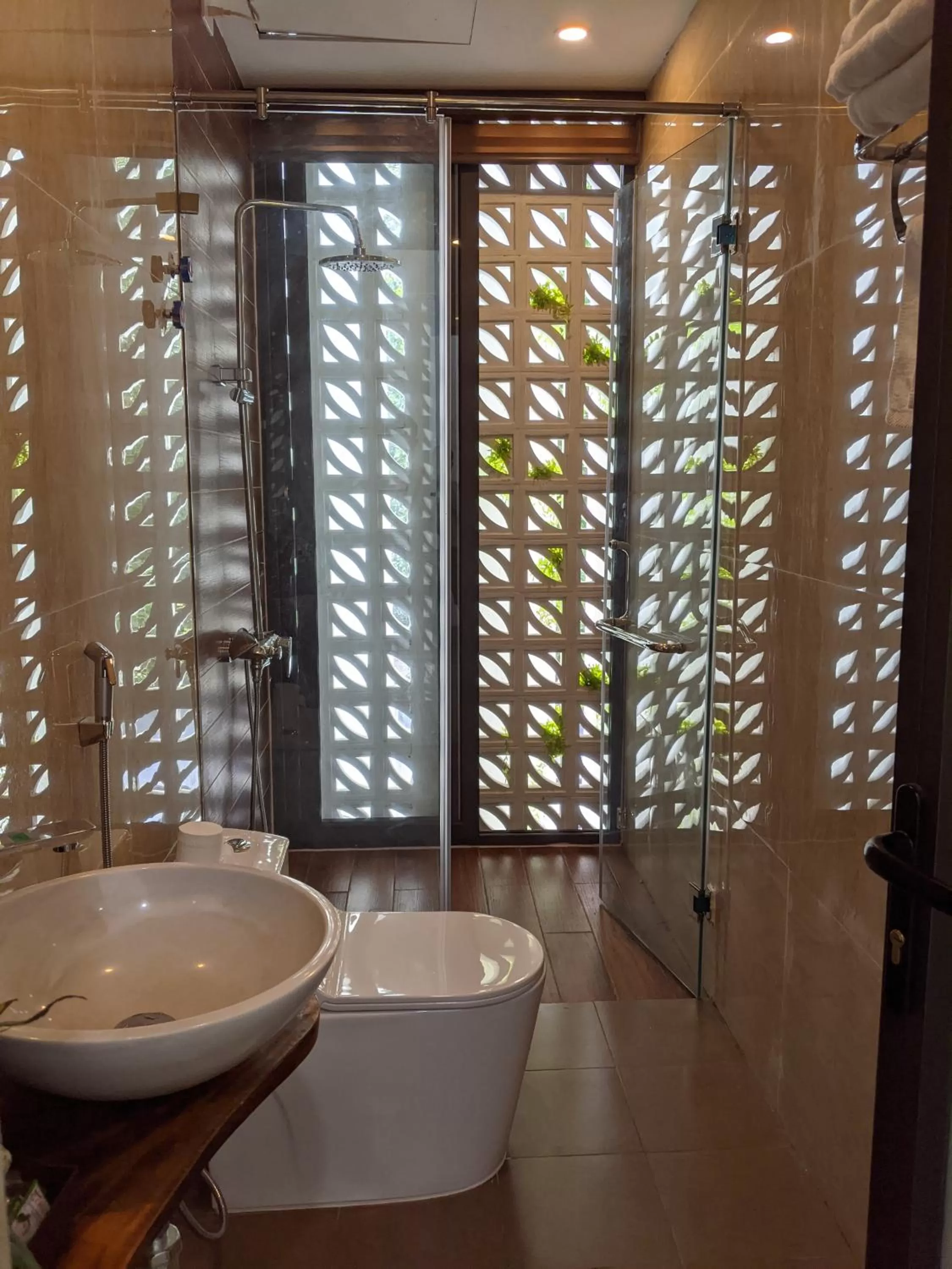 Bathroom in ᴛᴀᴍ ᴄᴏᴄ ᴄᴏᴄᴏᴏɴ ʜᴏᴍᴇsᴛᴀʏ