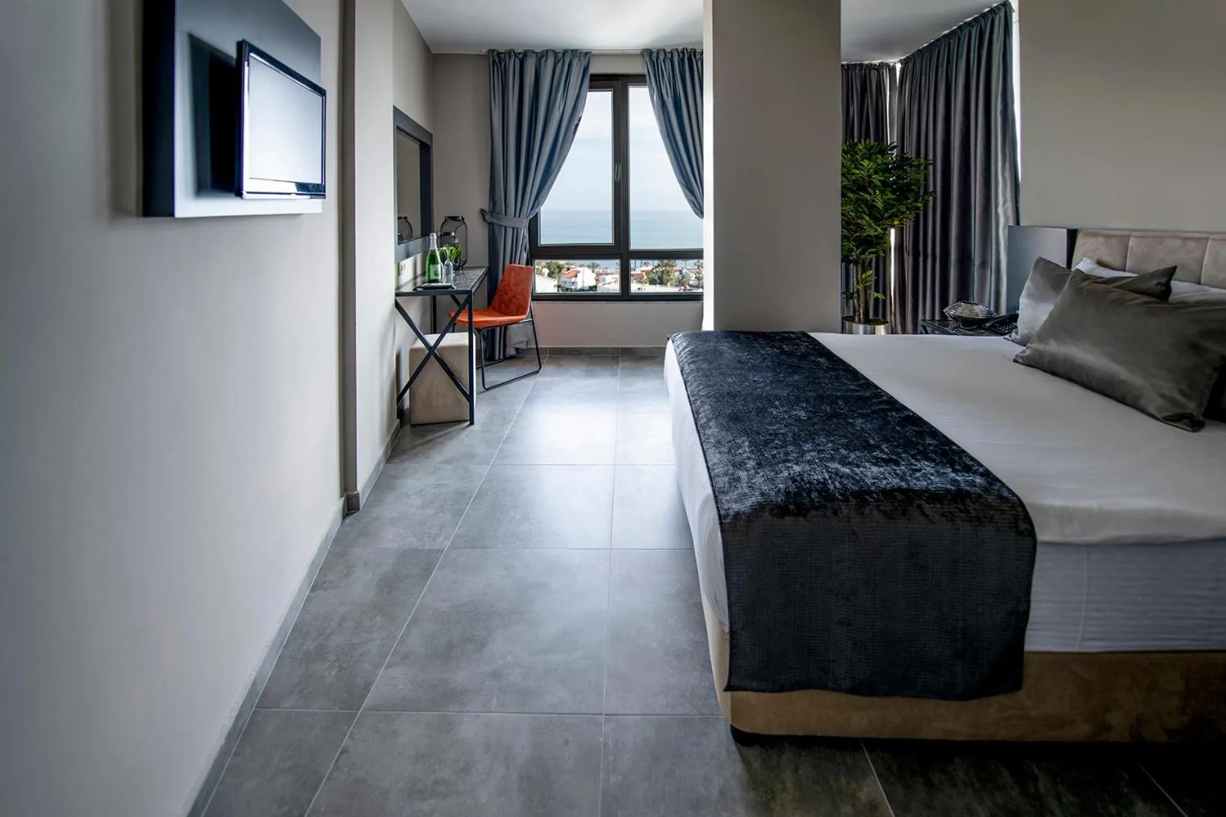 Photo of the whole room, Bed in Tourist Hotel