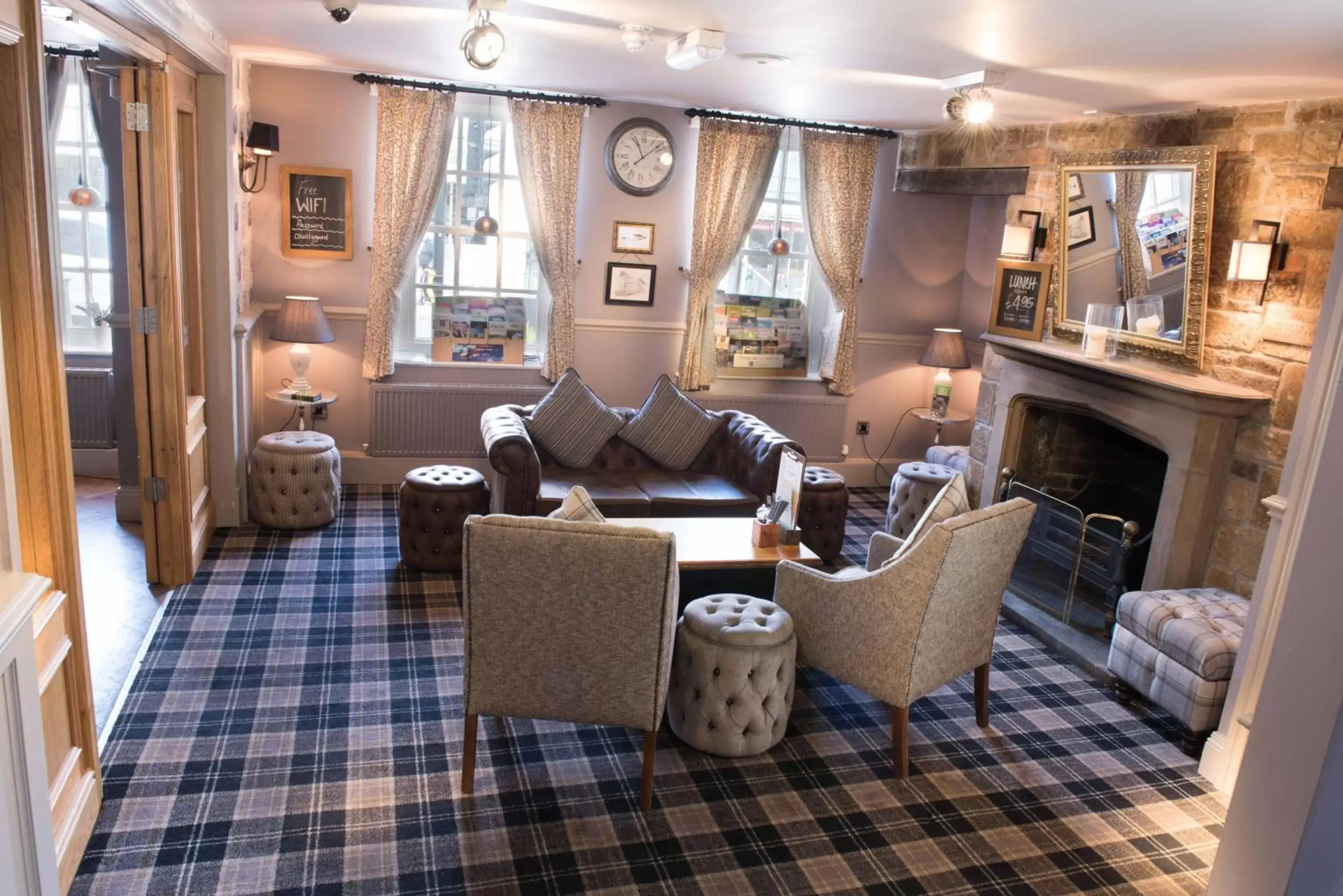 Living room, Seating Area in The County Hotel