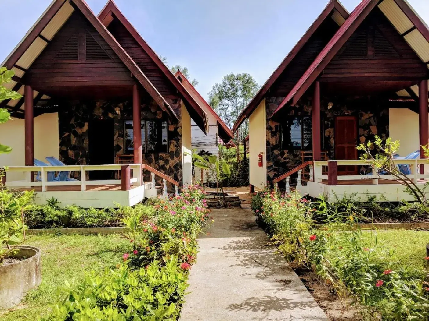 Garden view in Lanta Summer House - SHA Plus