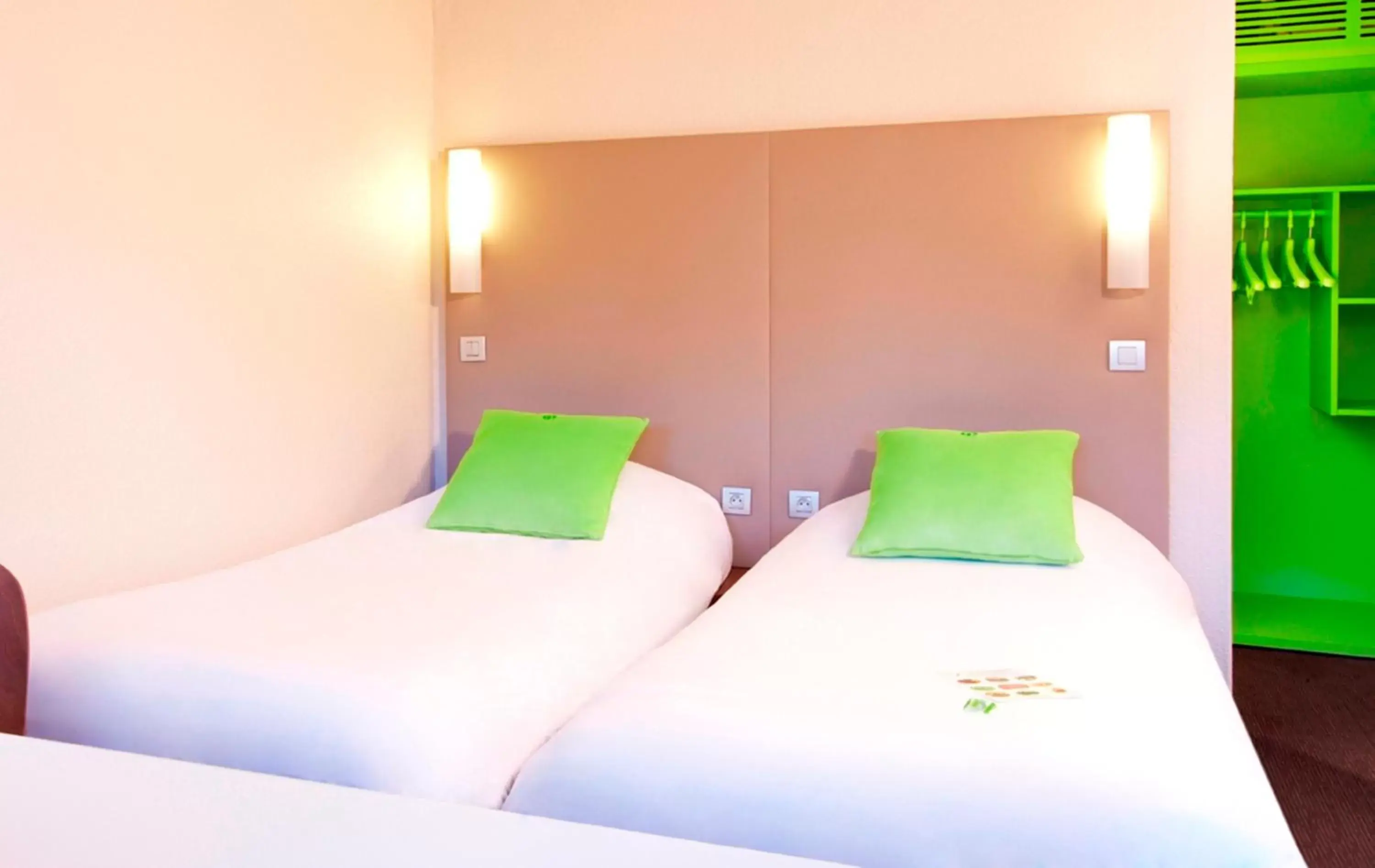 Bed in Campanile Metz Est Technopole - Restaurant Bed in Campanile Metz Est Technopole - Restaurant