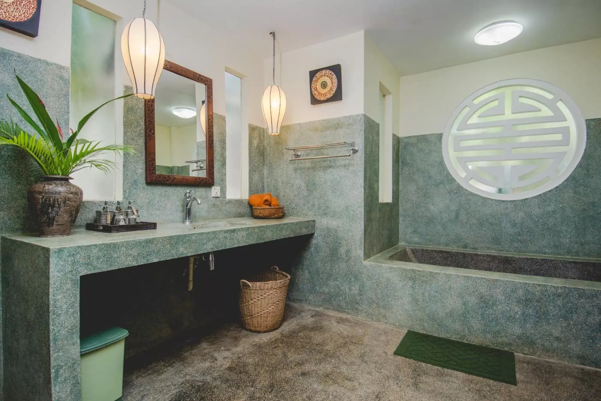 Bathroom in Terres Rouges Lodge