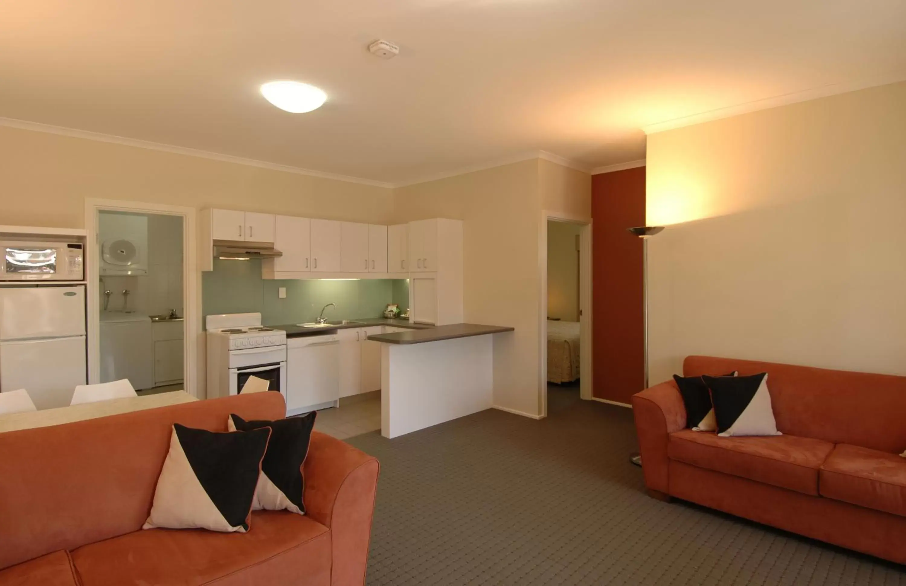 Living room in McLaren Vale Motel & Apartments Living room in McLaren Vale Motel & Apartments