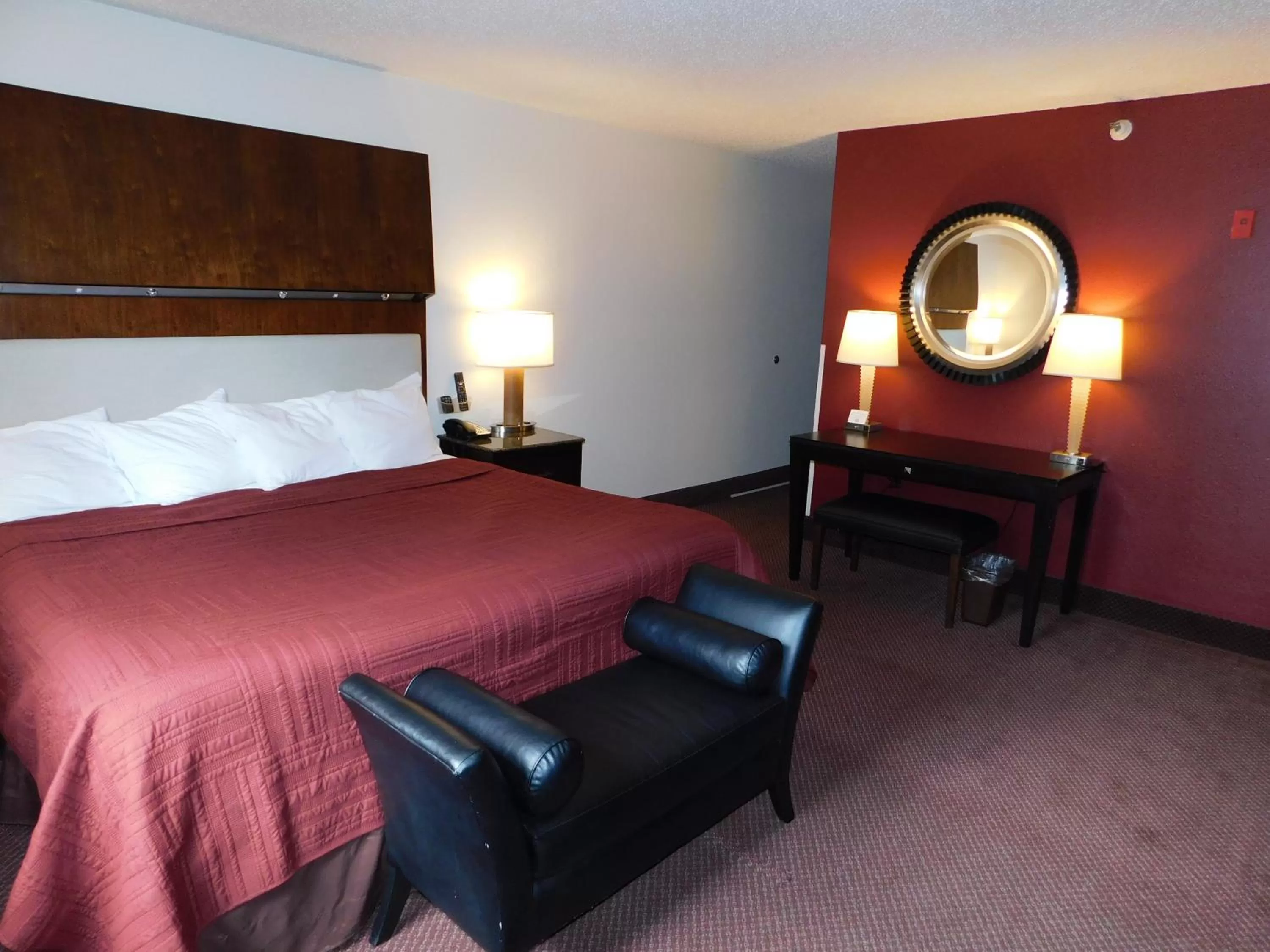 Bed in The Covered Bridge Inn