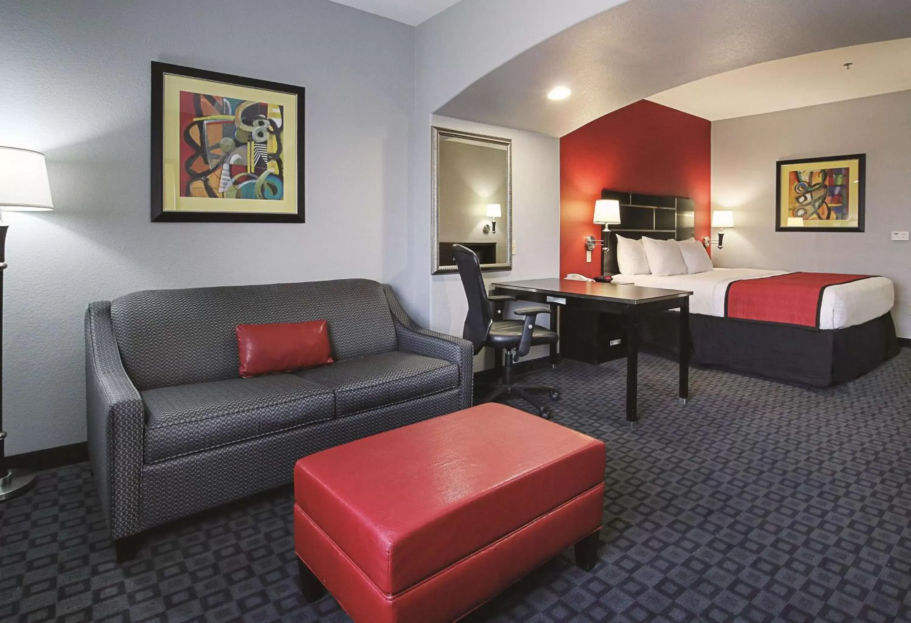 Photo of the whole room in La Quinta Inn & Suites by Wyndham South Dallas - Hutchins