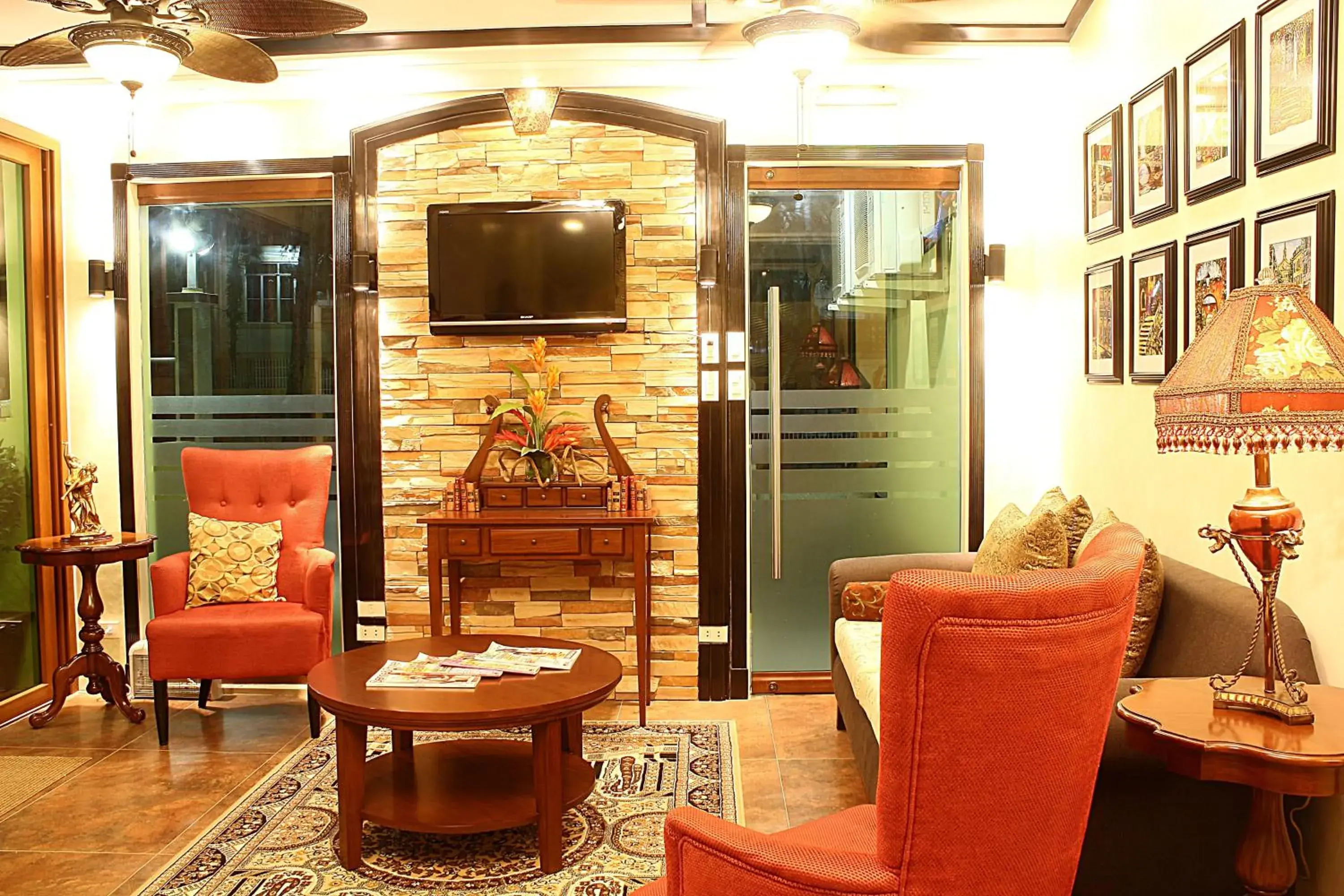 Lobby or reception, Seating Area in Lee Boutique Hotel Tagaytay