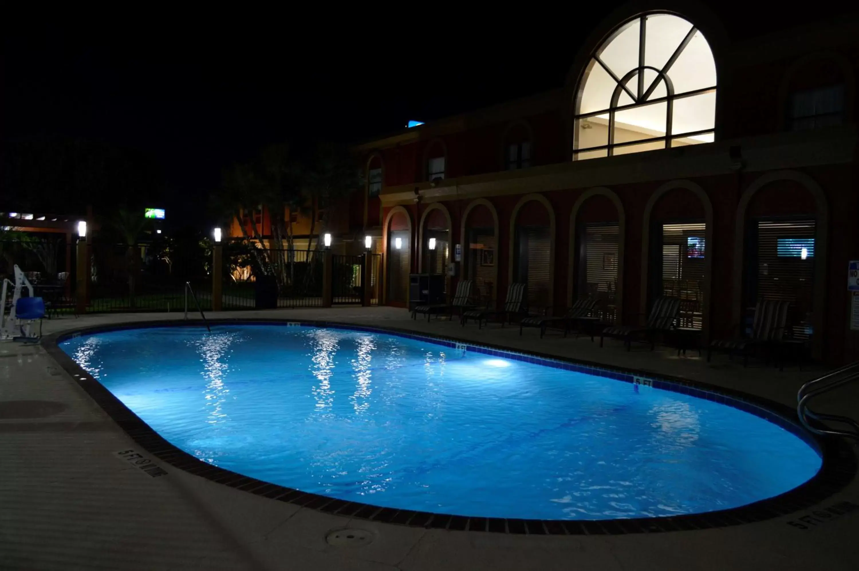 On site, Swimming Pool in Best Western Northwest Corpus Christi Inn & Suites