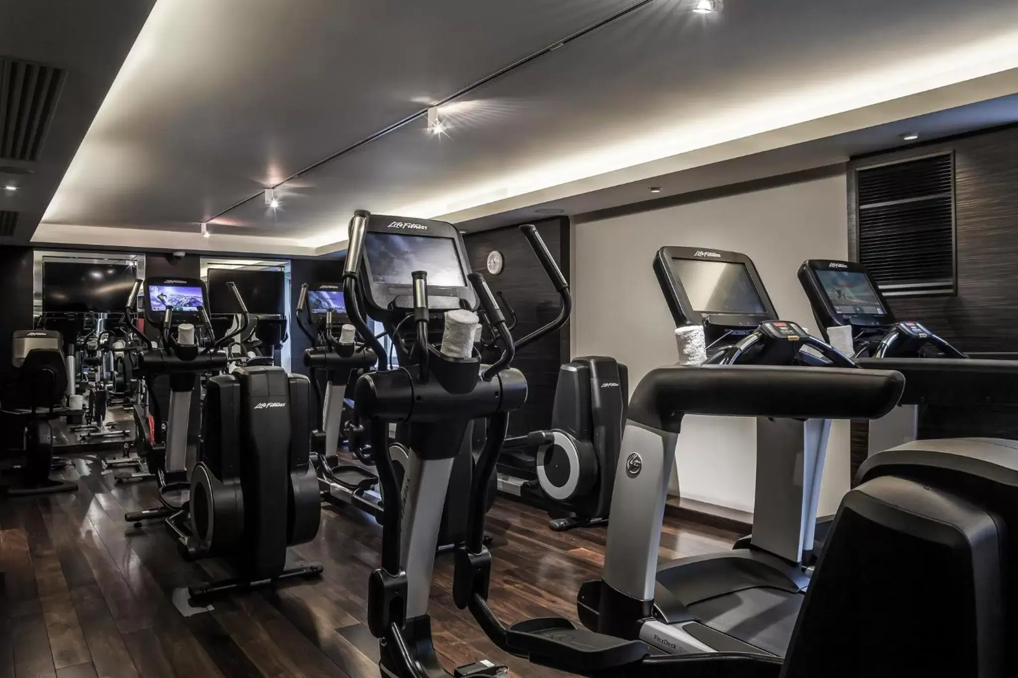 Fitness centre/facilities, Fitness Center/Facilities in InterContinental London Park Lane, an IHG Hotel