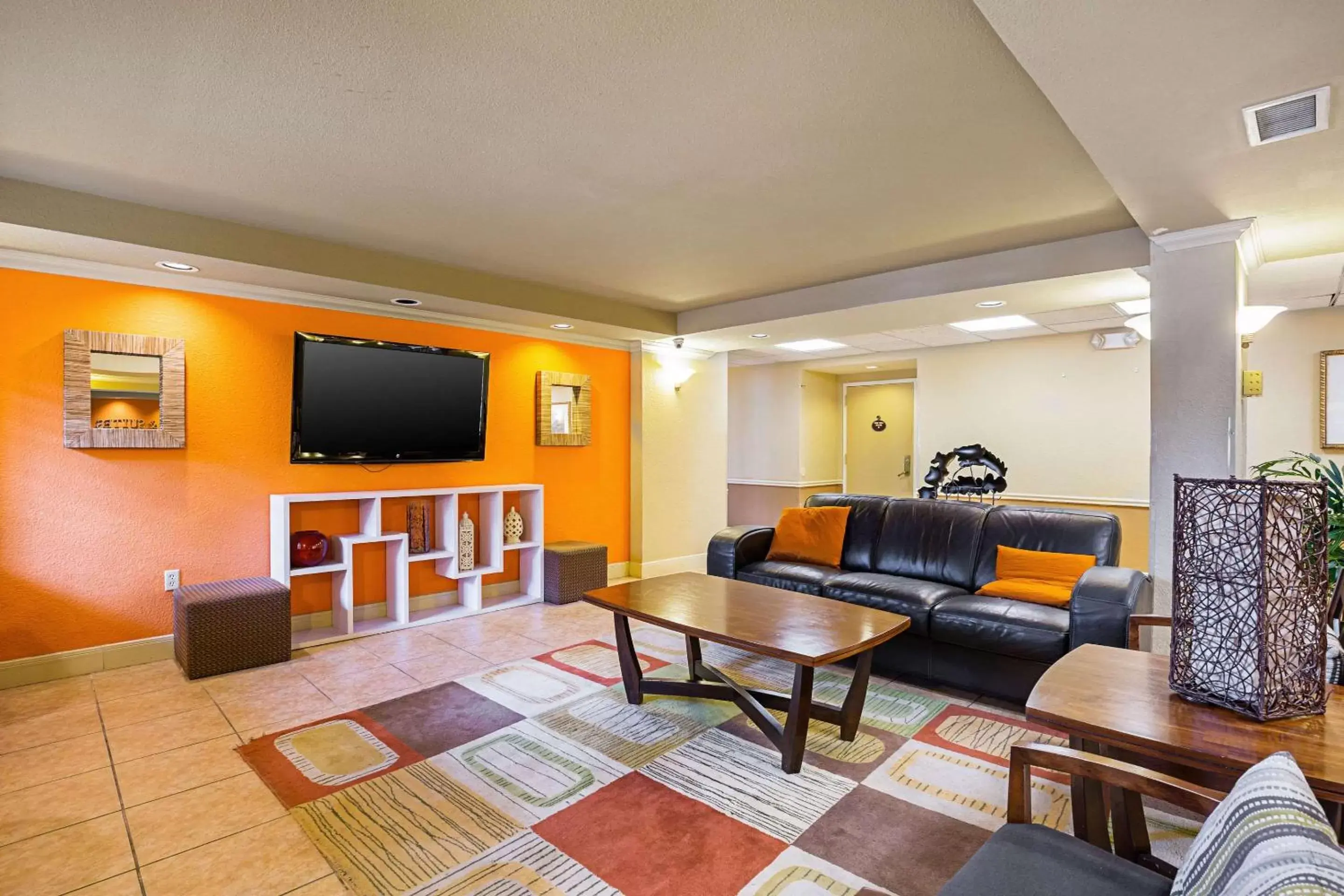 Lobby or reception, Seating Area in Quality Inn & Suites NRG Park - Medical Center