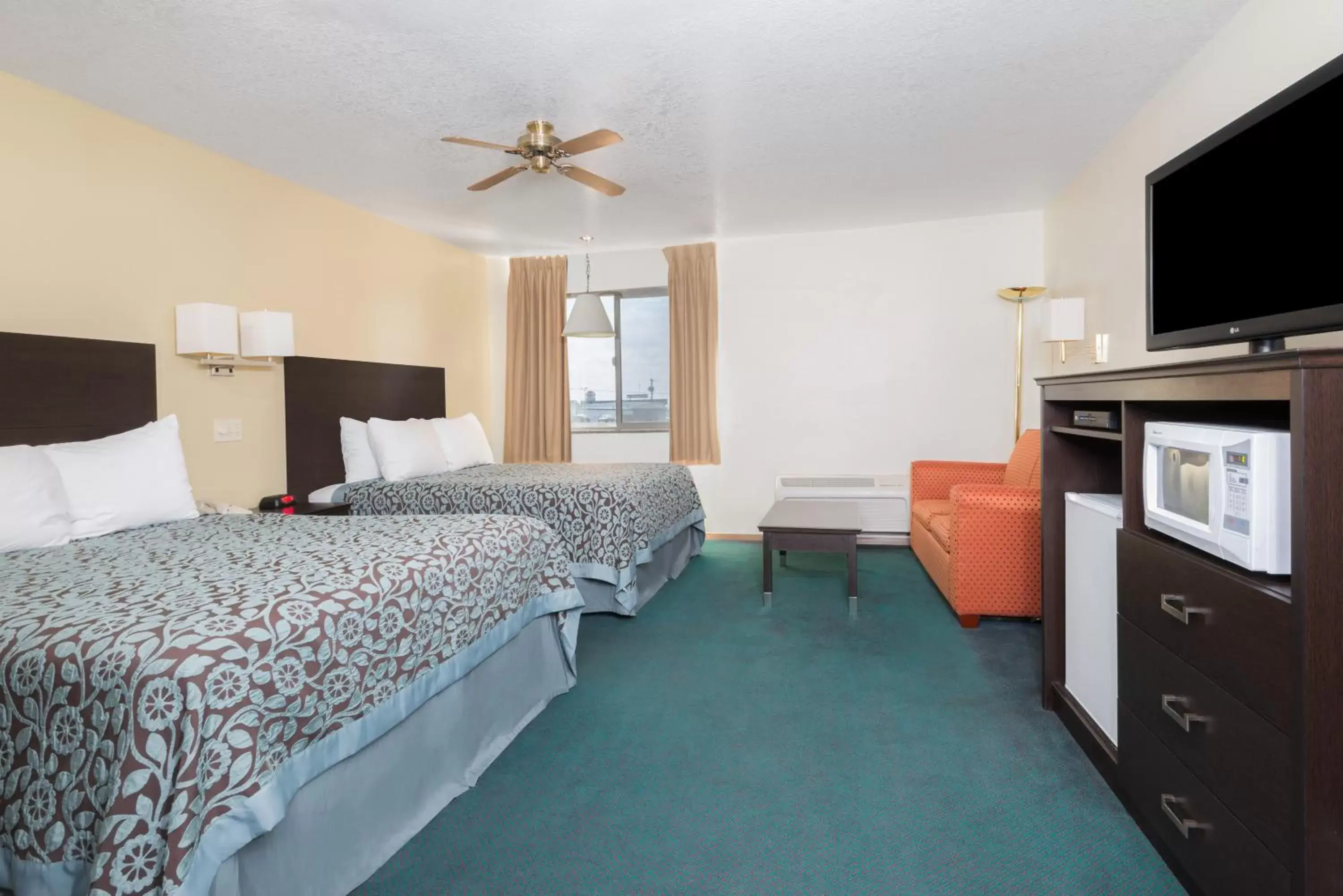Queen Room with Two Queen Beds - Disability Access/Non-Smoking in Days Inn by Wyndham Pueblo