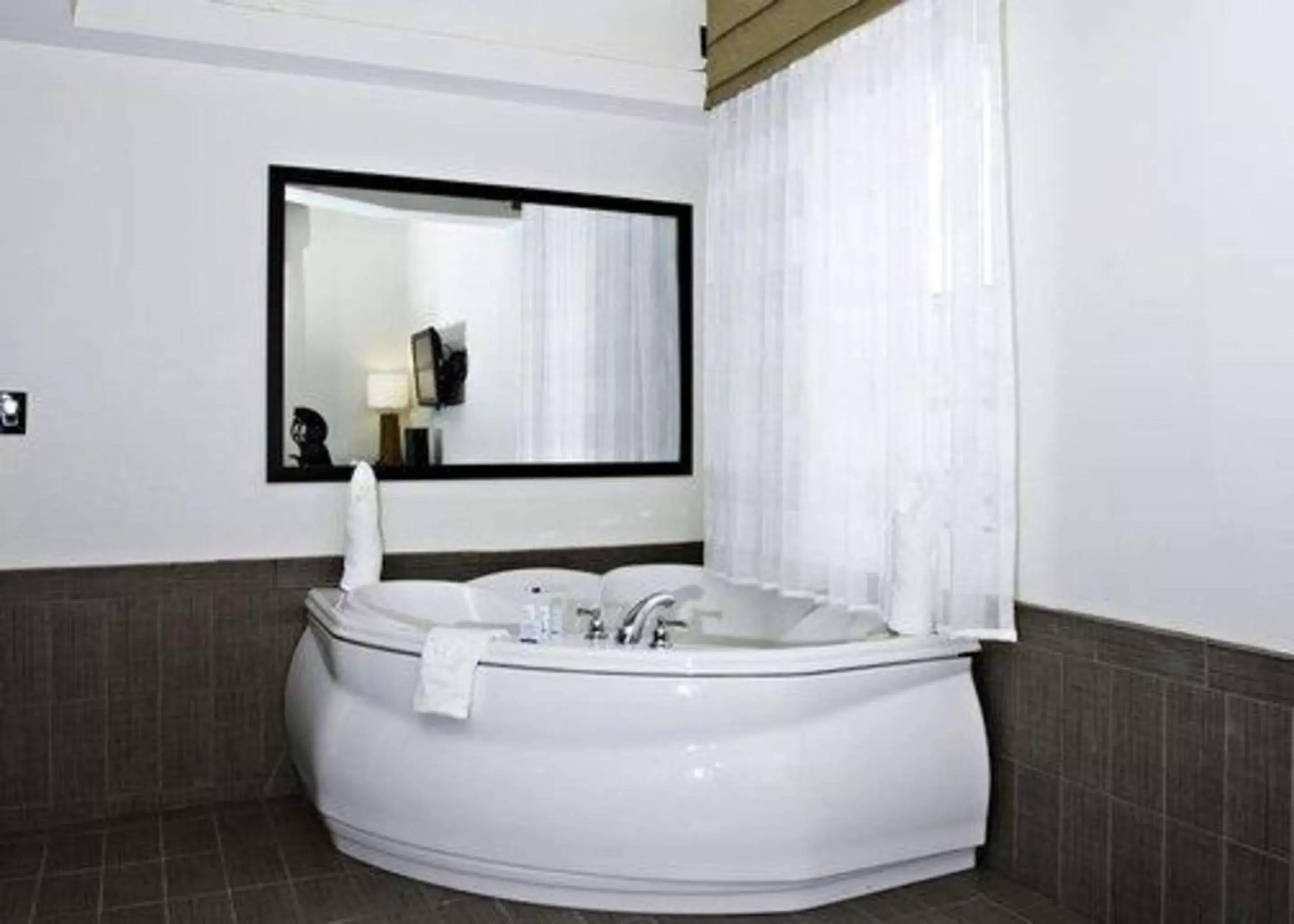 Photo of the whole room, Bathroom in Sleep Inn & Suites Downtown Inner Harbor