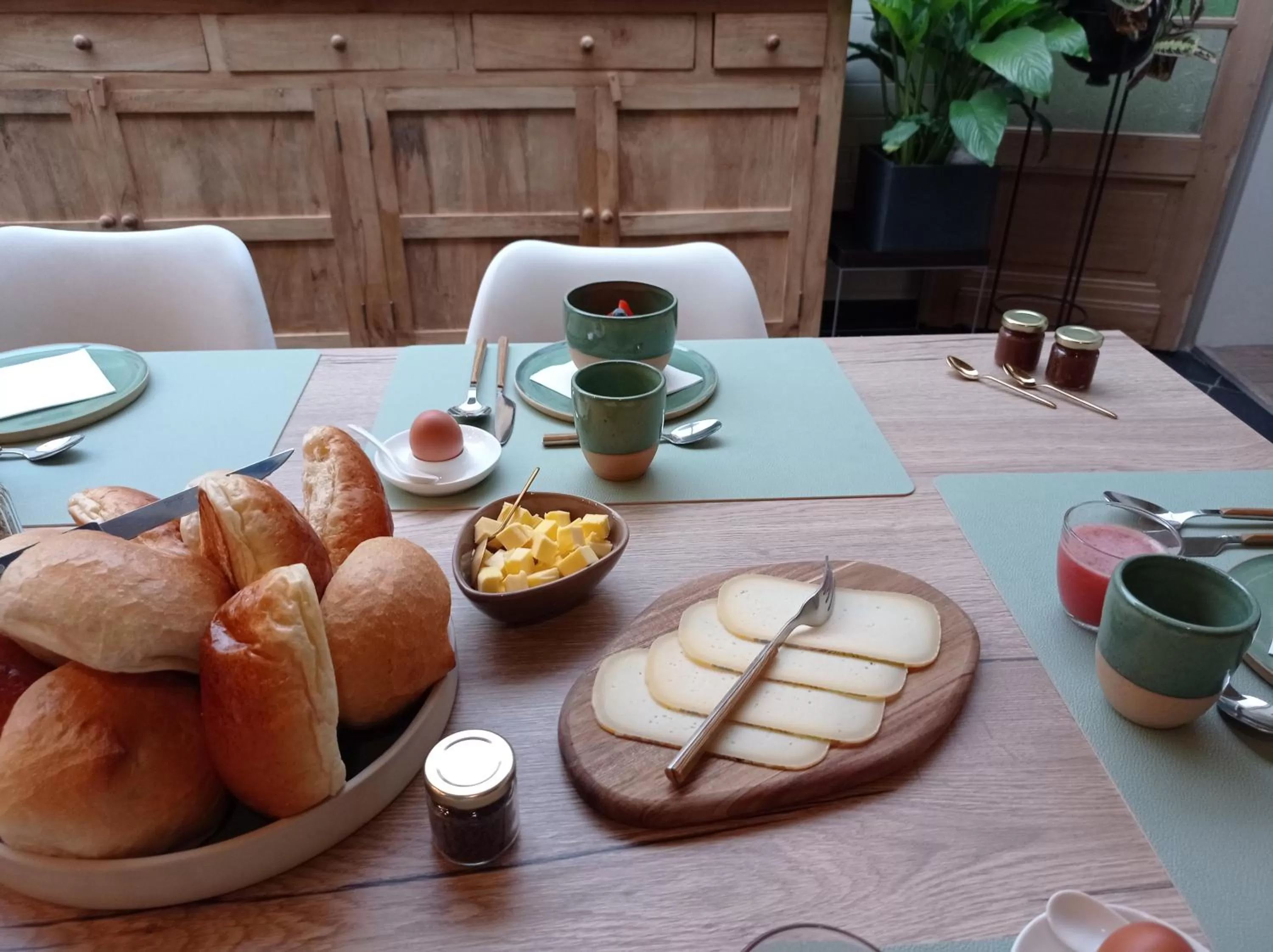 Breakfast in B&B Emma