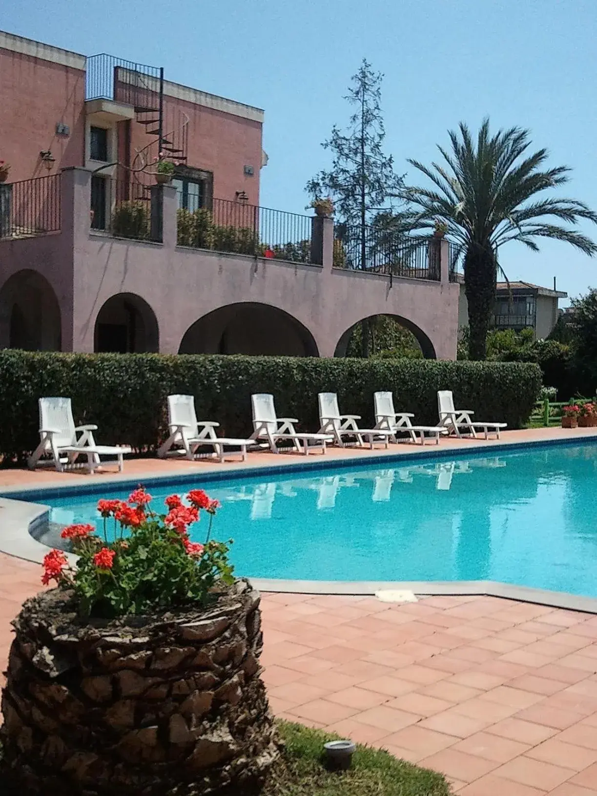 Swimming Pool in Etna Hotel