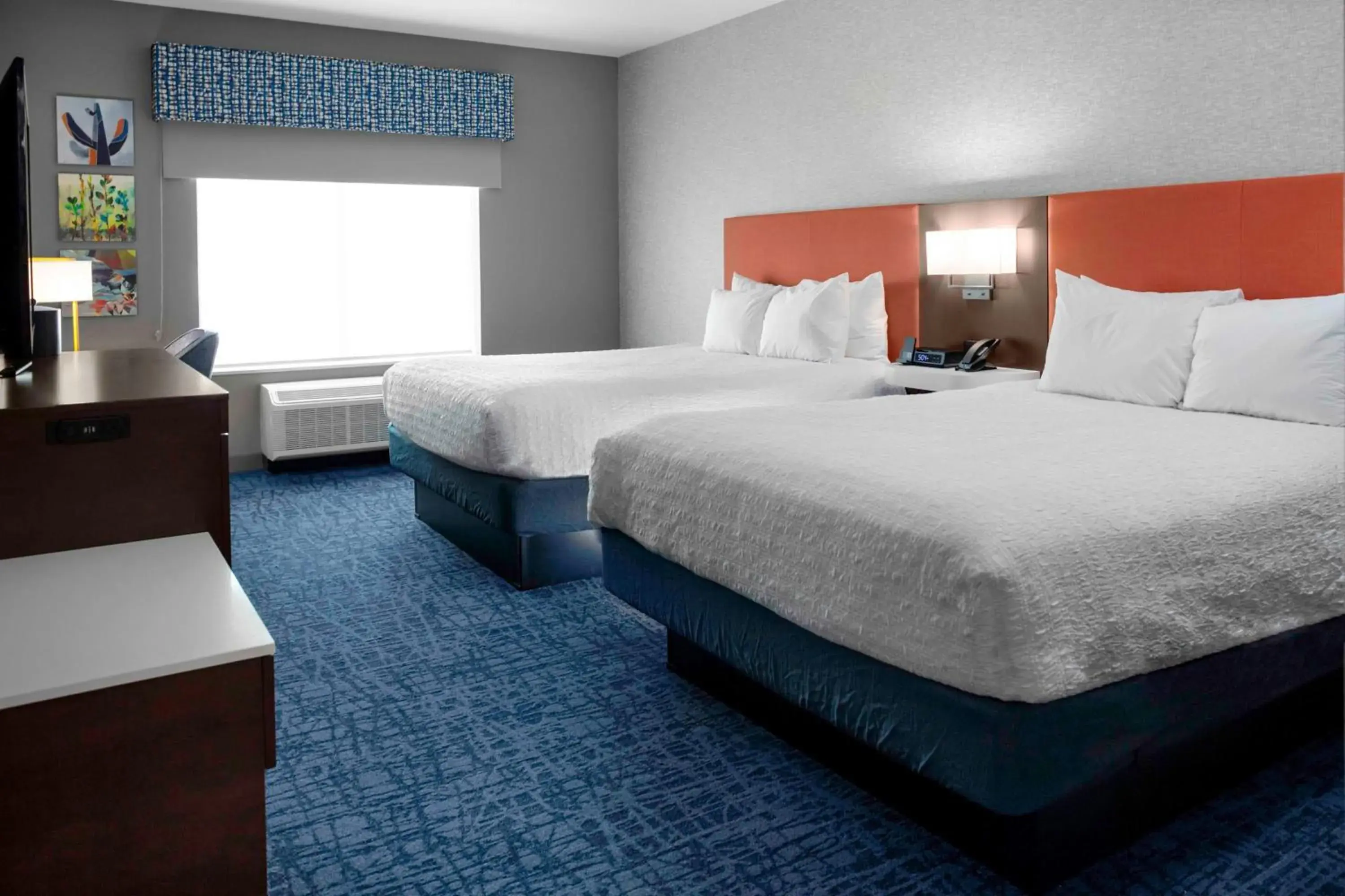 Bed in Hampton Inn & Suites Cedar Park North Austin, Tx