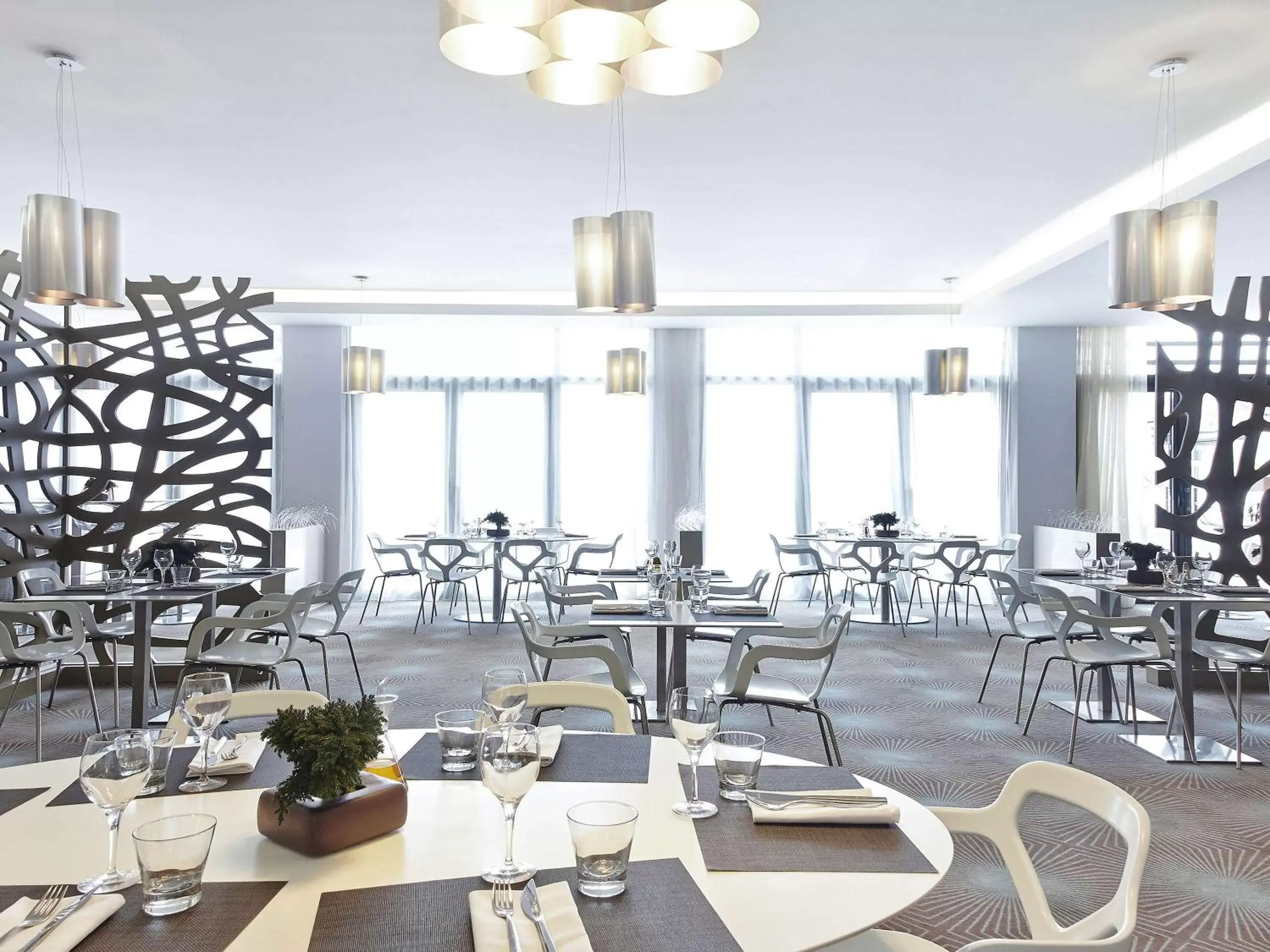 Restaurant/Places to Eat in Novotel Avignon Centre