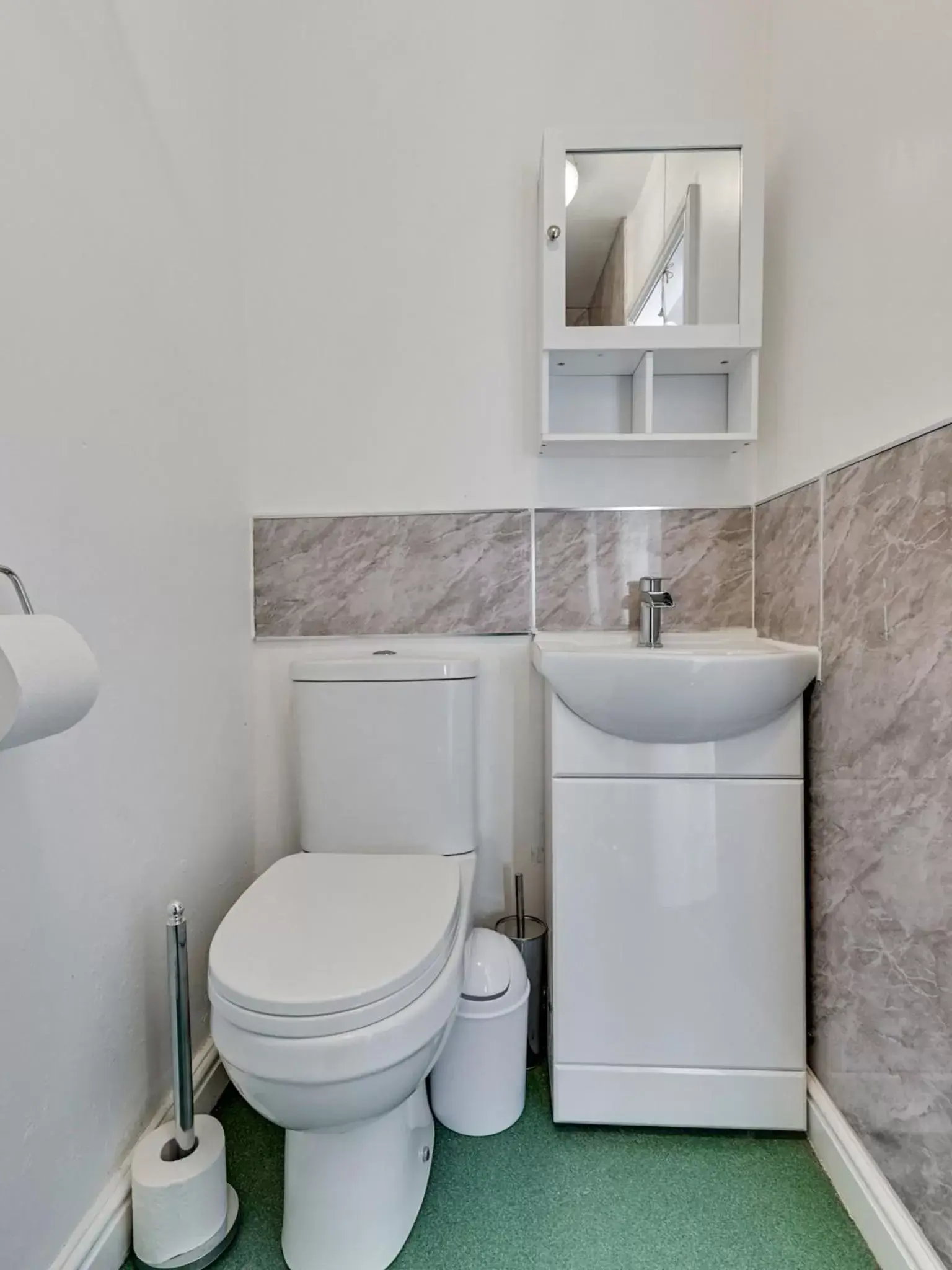 Bathroom in Albert View Rooms