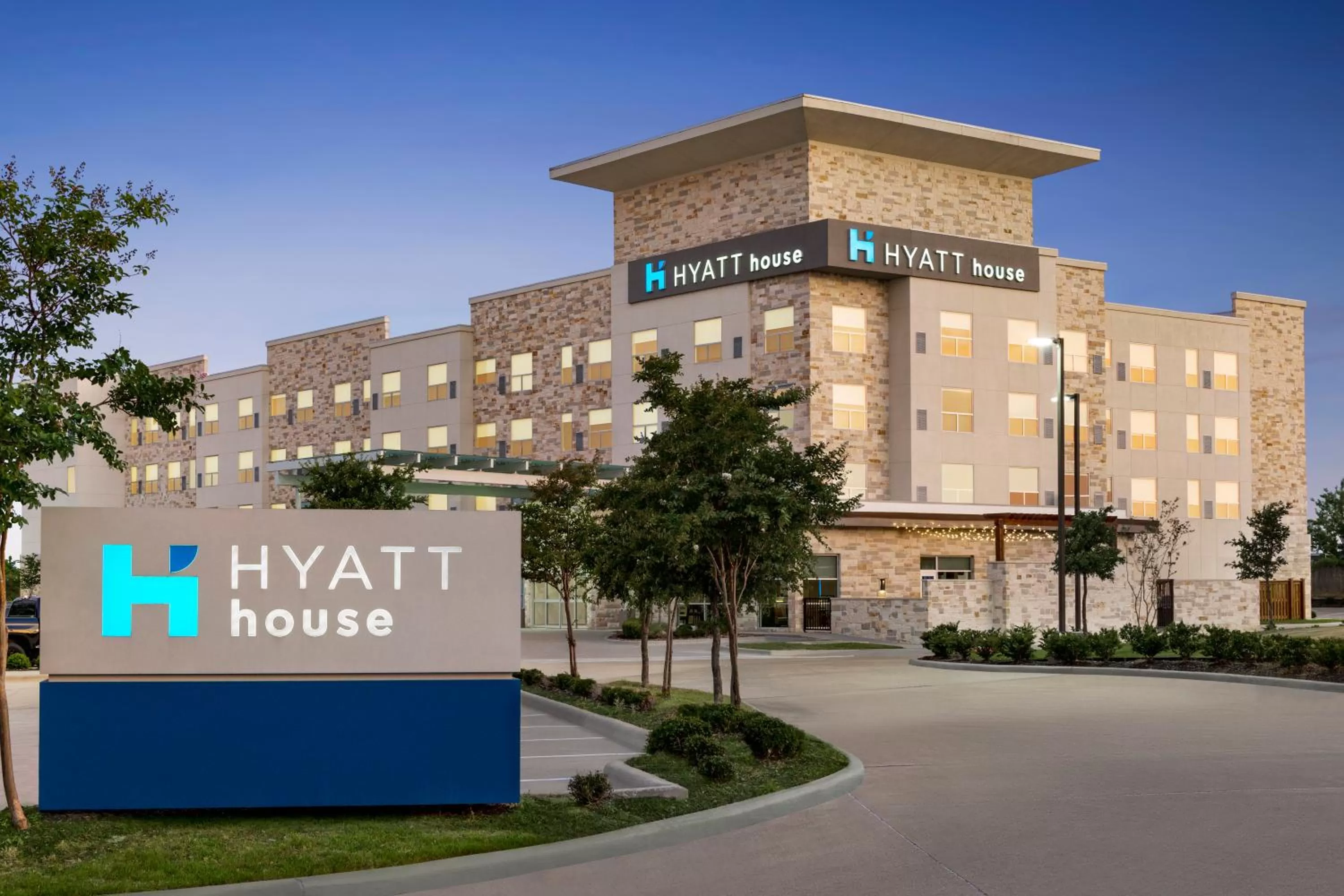 Property building in Hyatt House Bryan/College Station